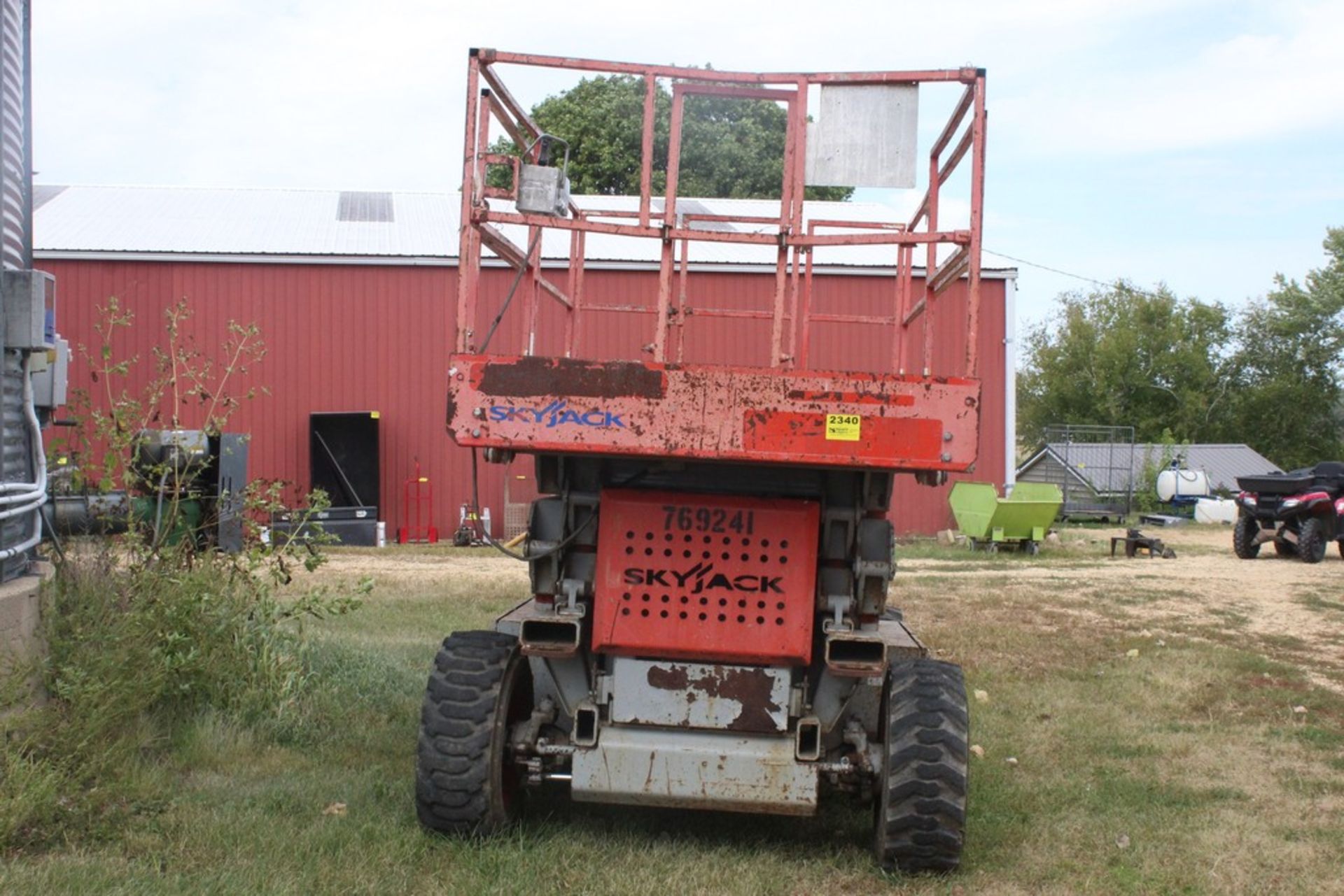 SKYJACK 27' MODEL SJ7127 4X4 ELEVATING SCISSOR LIFT, S/N 341484 (NEW 2005), 1,500 LB. CAPACITY, - Image 3 of 11