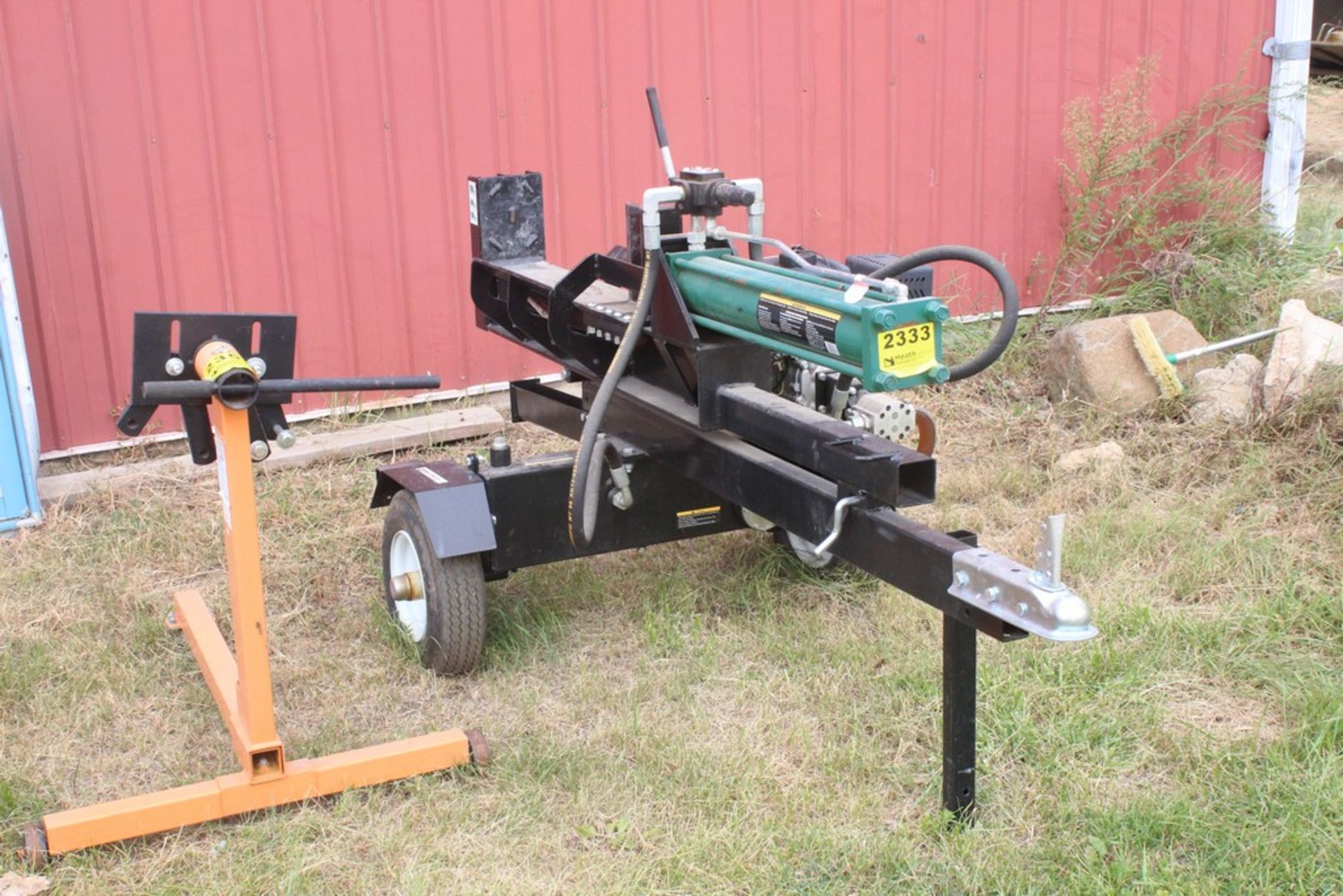 FOREST KING 22 TON HYDRAULIC LOG SPLITTER S/N YTL23308 - Image 4 of 7