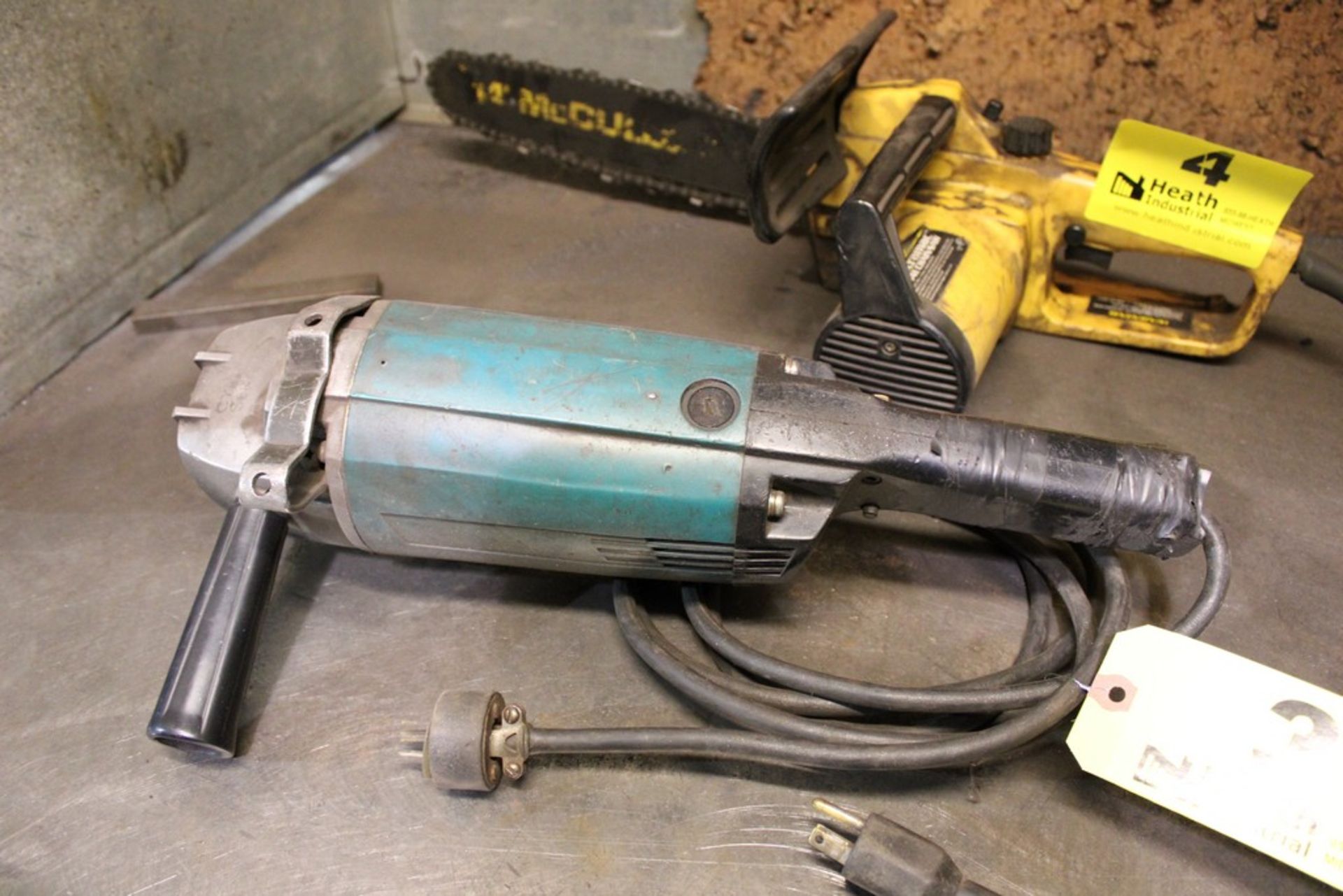 MAKITA RIGHT ANGLE GRINDER