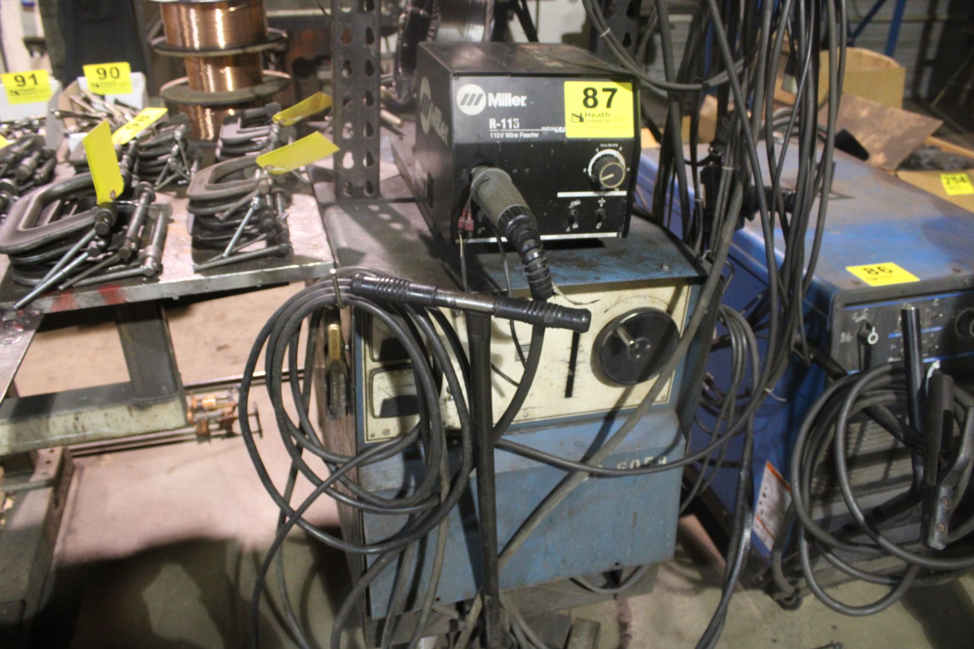 MILLER 300 AMP MODEL 320A/BP WELDER, S/N HF858289