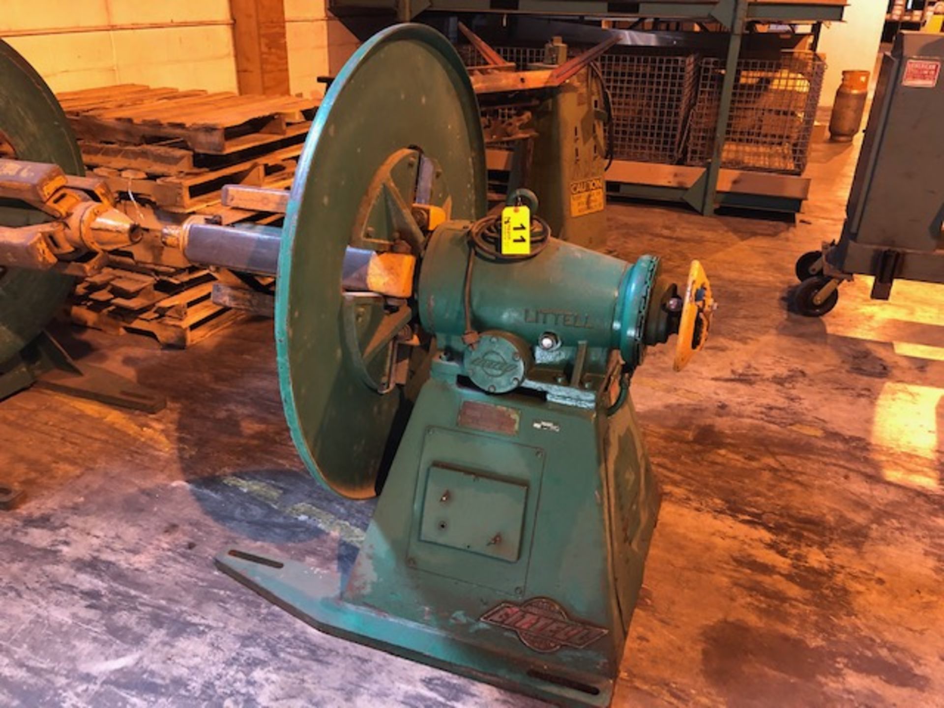 LITTELL 4,000 LB. MODEL 40-18 STOCK UNCOILER, S/N S-1163-67-2 15-20-18, WITH KEEPERS Loading Fee: $