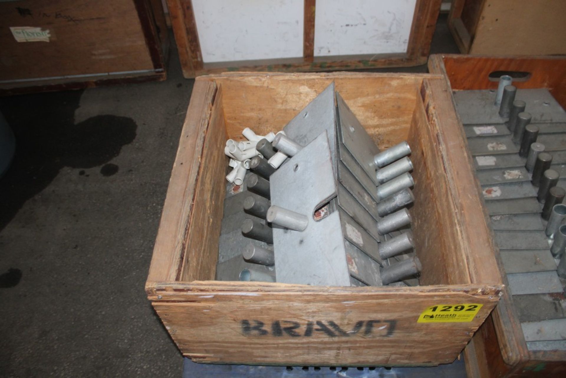 LARGE QUANTITY OF PIPE AND DRAPE POST BASES IN CRATE