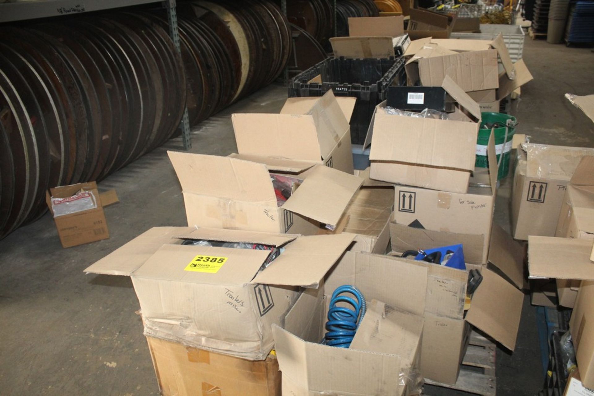 ASSORTED TRAILER PARTS OF SKID