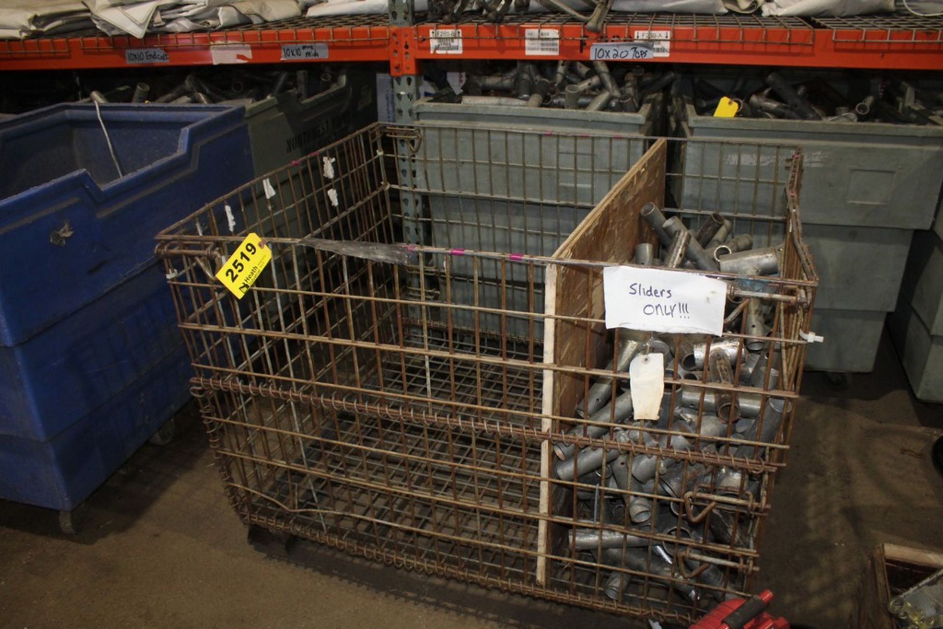 COLLAPSIBLE WIRE CRATE, 42" X 48" X 36"-NO CONTENTS (PICKUP DELAYED UNTIL CONTENTS REMOVED)