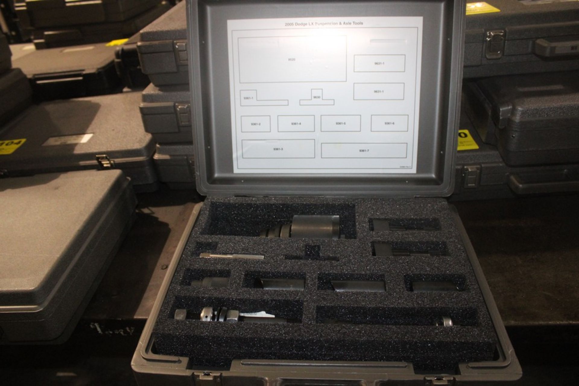 MILLER MODEL MST 9518 2005 DODGE LX SUSPENSION & AXLE TOOL KIT - CASES 2 OF 5 THRU 5 OF 5 - Image 2 of 5