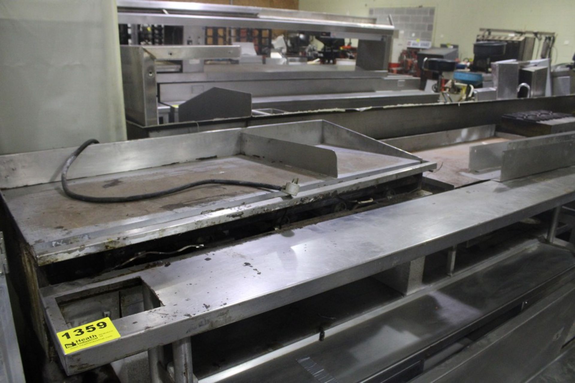 STAINLESS STEEL COUNTER WITH BUILT IN SKILLETS & EXTRA STAINLESS STEE COUNTER TOP - Image 2 of 4