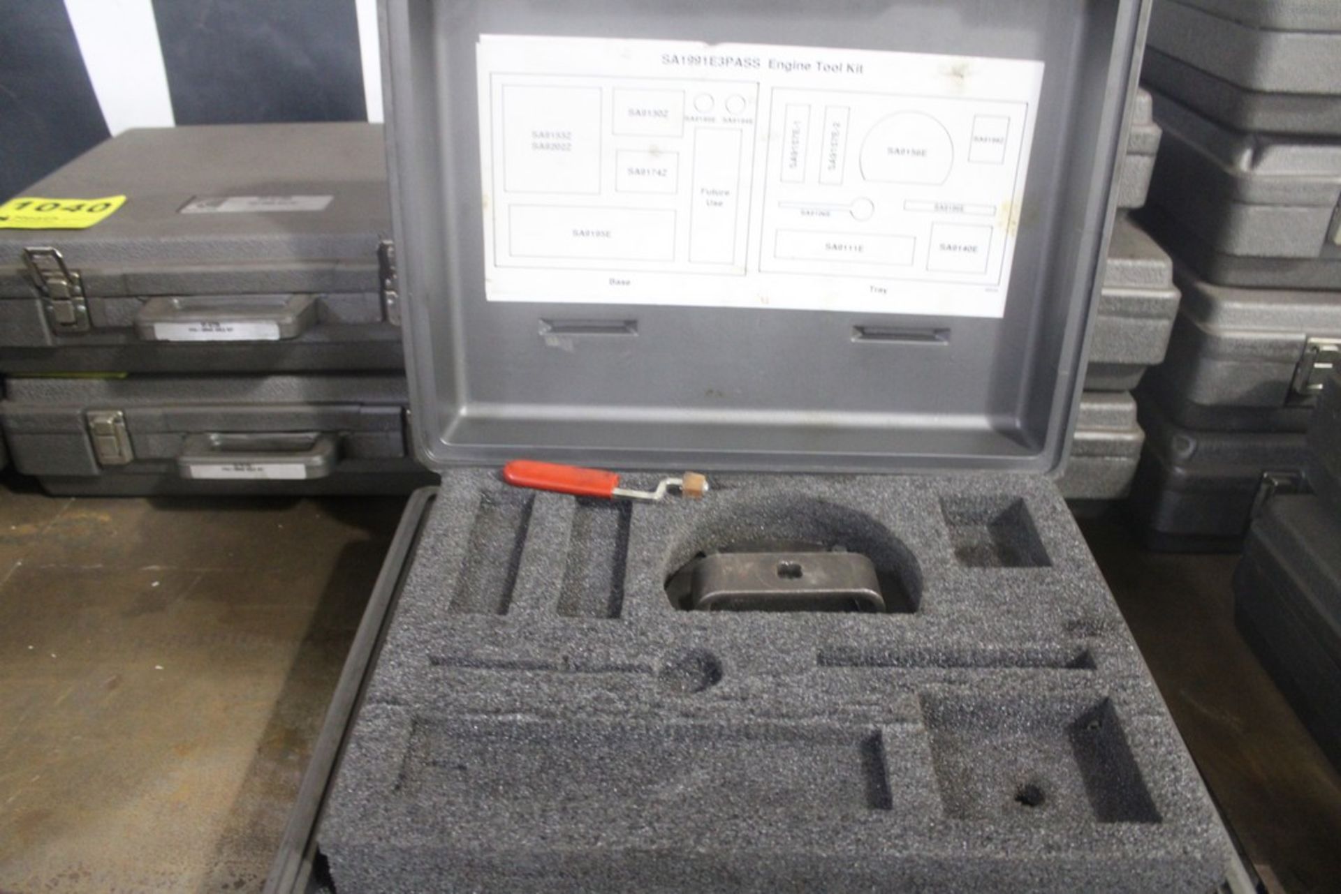 SATURN MODEL SA-199 E3 PASSENGER ENGIE TOOL KIT - Image 2 of 2