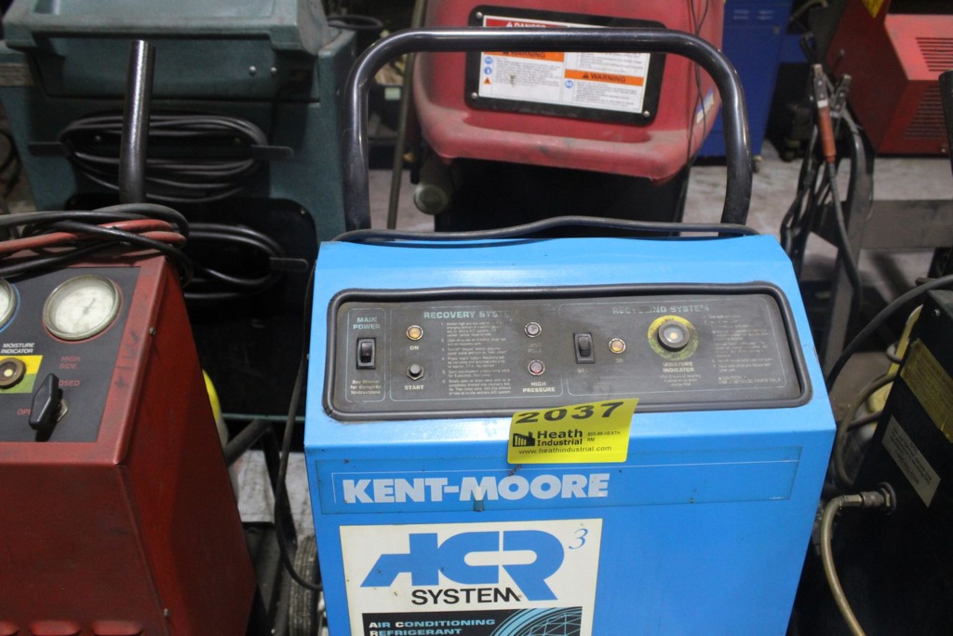 KENT MOORE MODEL 38100B REFRIDGERANT RECOVERY / RECYCLING / RECHARGING SYSTEM - Image 2 of 3