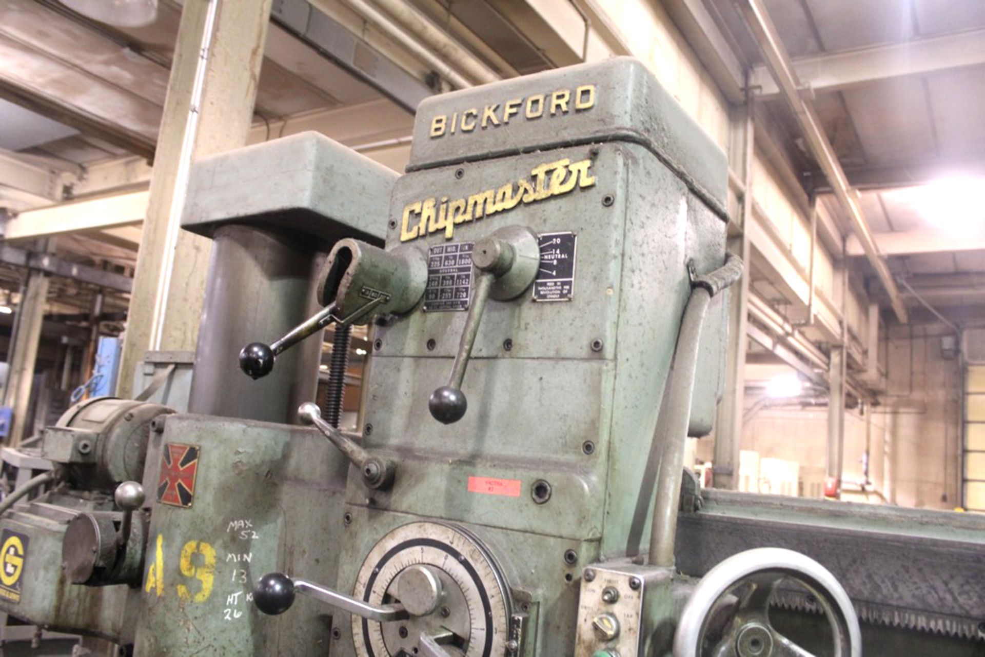 G&L BICKFORD 4’ ARM 9” COLUMN MODEL CHIPMASTER TYPE 951 RADIAL DRILL, S/N 00404, 1800 RPM SPINDLE, - Image 2 of 4