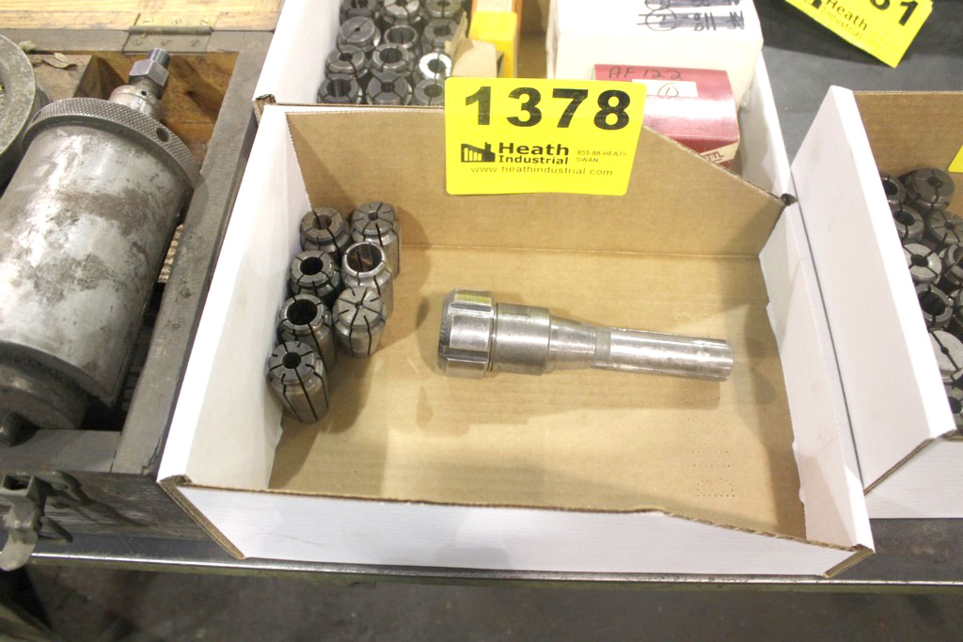 R8 TOOL HOLDER WITH (18) COLLETS