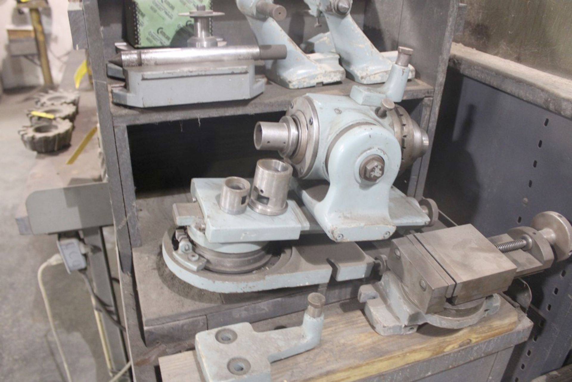 CINCINNATI NO. 2 TOOL & CUTTER GRINDER, S/N 1D2T6R-233, WITH WORK HEAD, LARGE QTY OF ACCESSORIES - Image 5 of 7