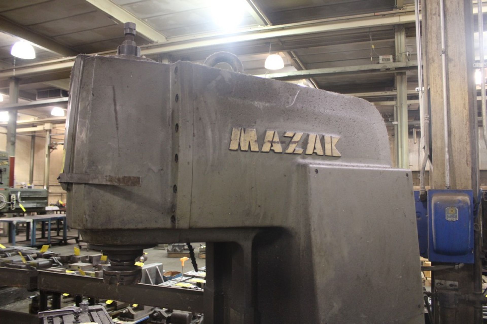 MAZAK MODEL V-1000 VERTICAL MILL, S/N 11695, 12”X63” TABLE, 1500 RPM SPINDLE - Image 5 of 7