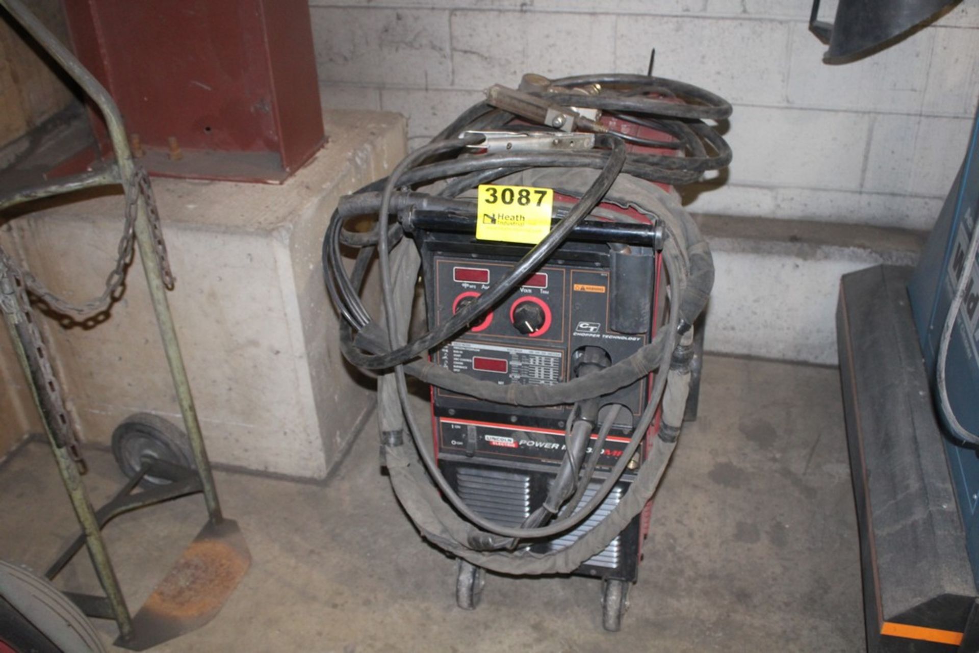 LINCOLN 350 AMP MODEL POWER MIG DIGITAL MIG WELDER, S/N U1071007099