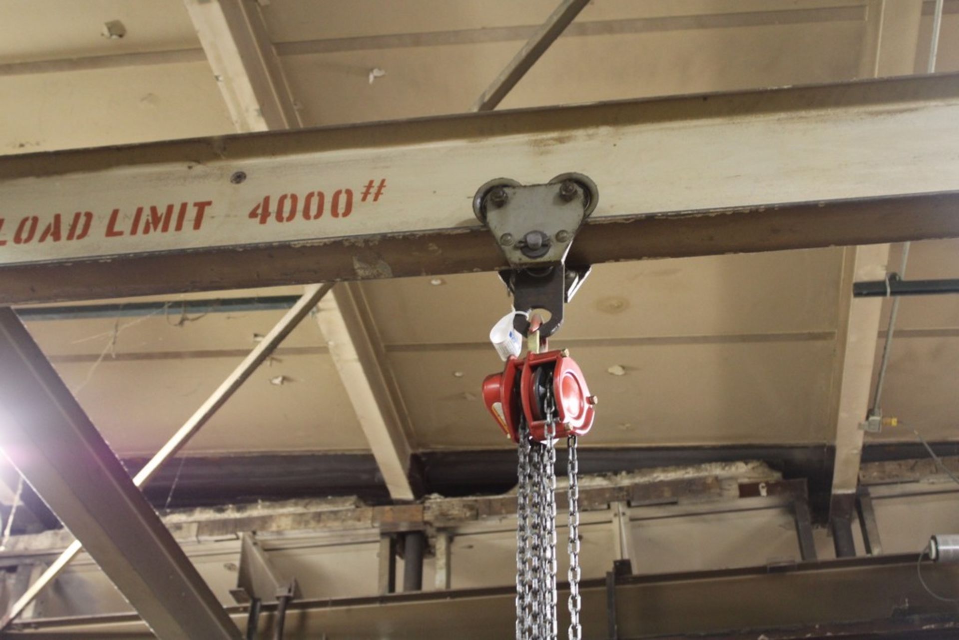 24' I-BEAM WITH COFFING 1 TON MANUAL CHAIN HOIST & TROLLEY (CAN LEAVE I-BEAM) - Image 2 of 4