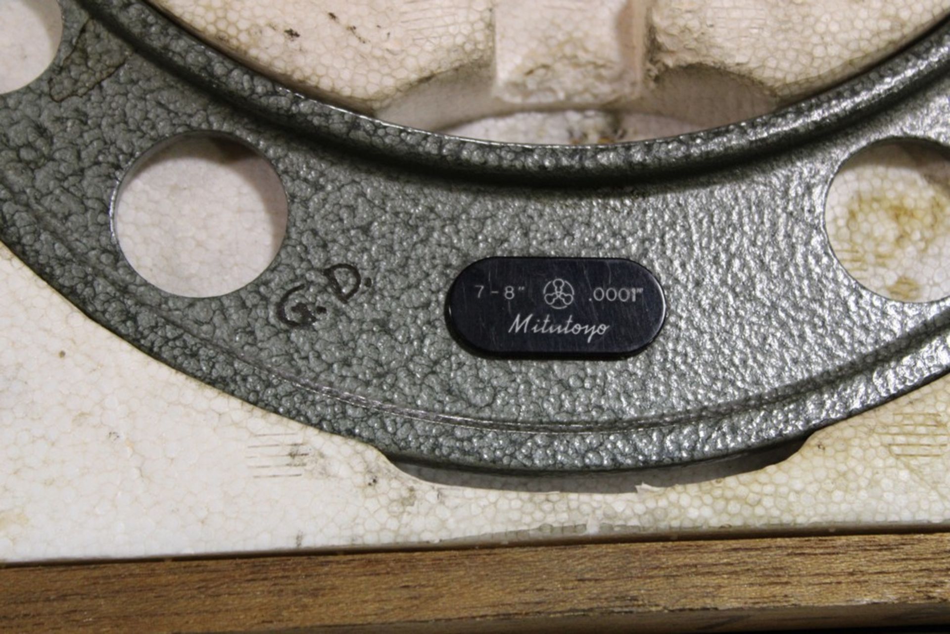 MITUTOYO NO. 103-222A 7" - 8" RATCHETING MICROMETER - Image 2 of 2