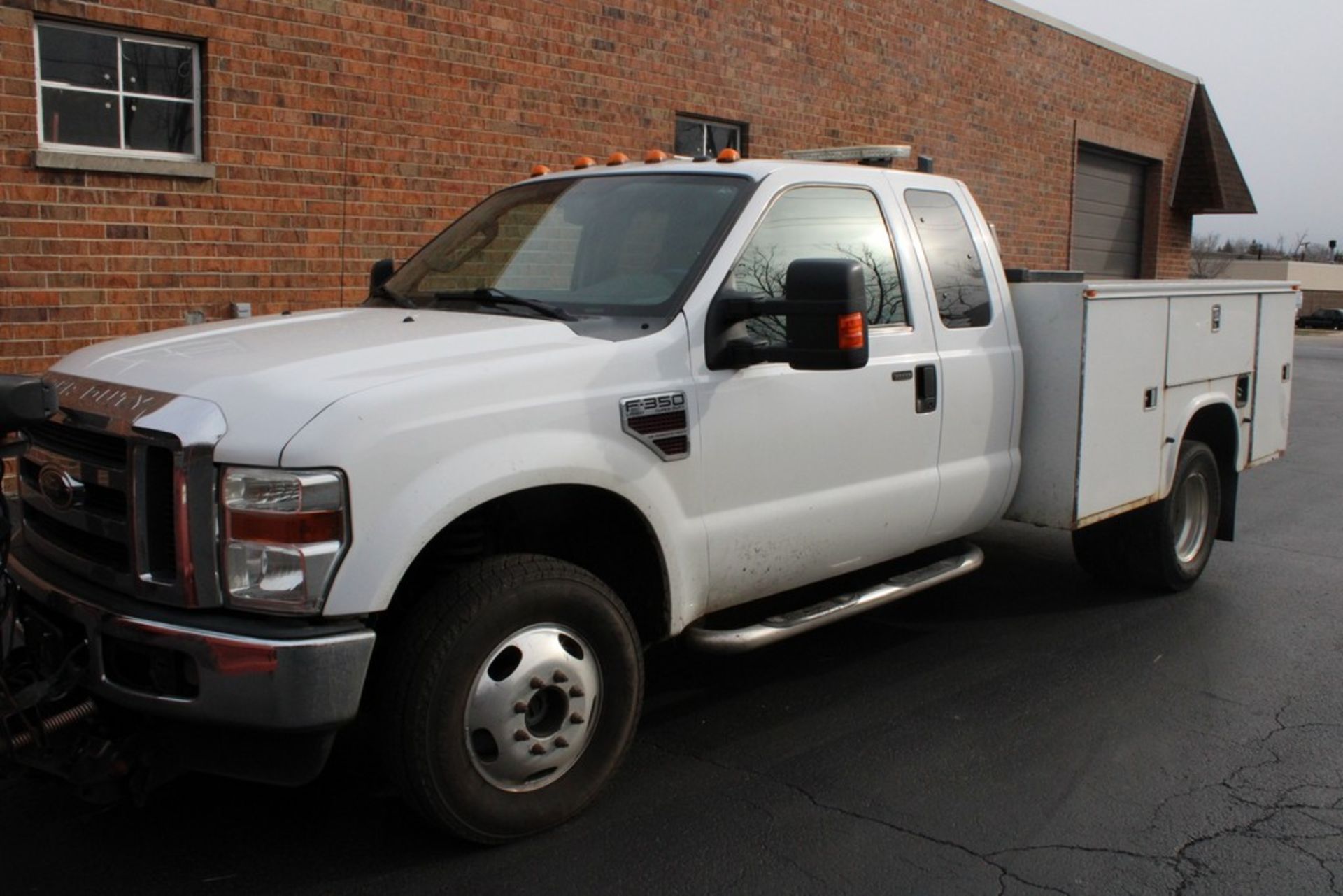 2009 FORD F-350 SD XLT SUPERCAB, LONG BED, 64L V-8 TURBO DIESEL, 4WD, WESTERN SNOW PLOW AND CONTROL, - Image 2 of 15