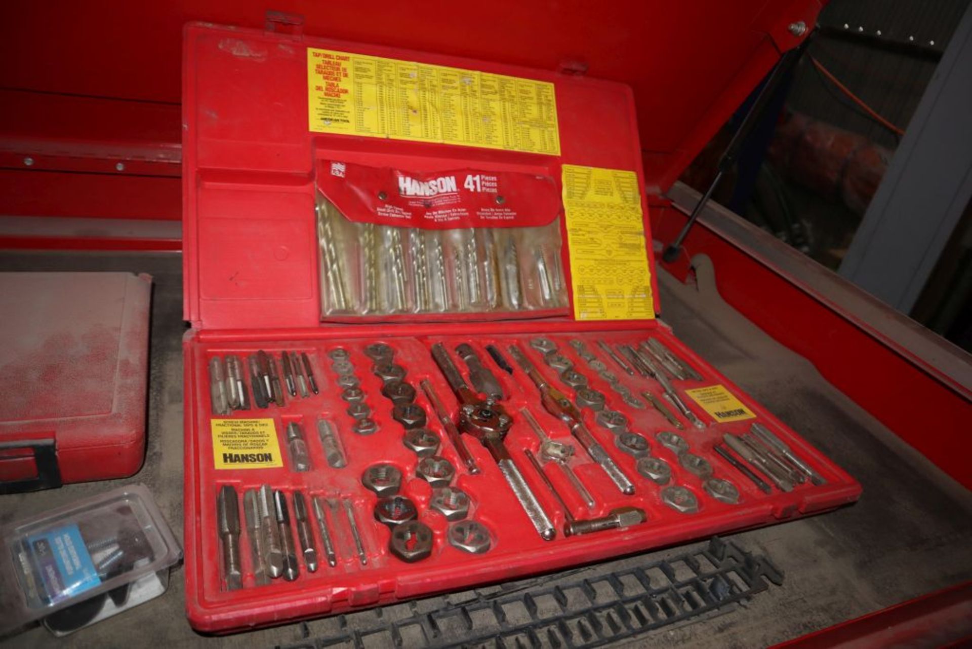 Snap-On tool chest on wheels w/ tools. - Image 11 of 14