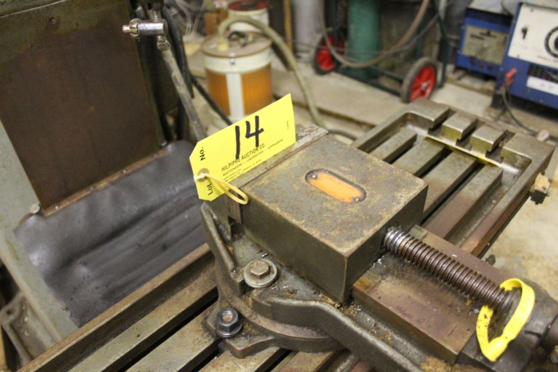 Universal machine vise, 5.5".