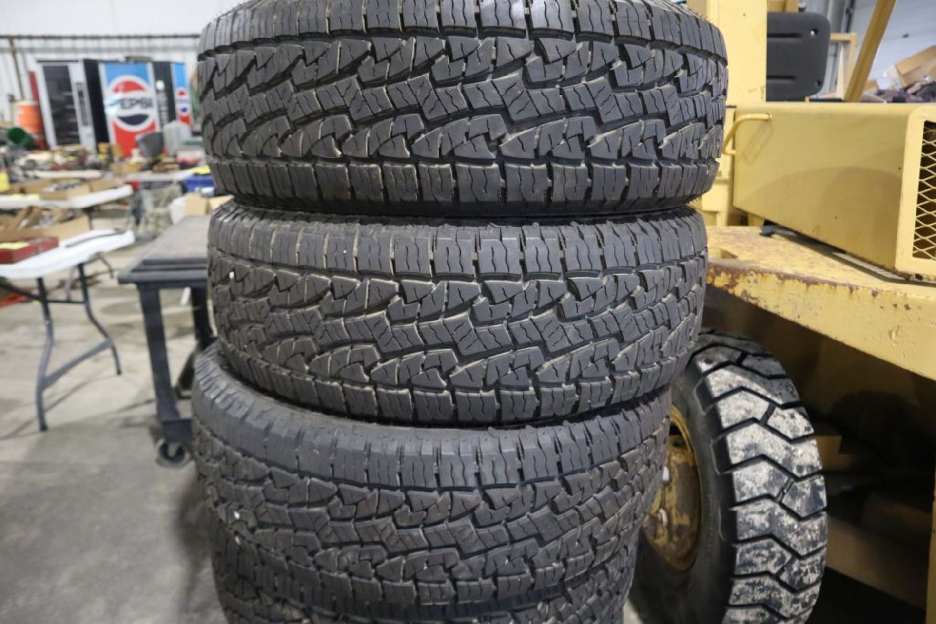 Nexen Roadian tires at 275/65 R18 (4).+ 18" Ford Spare. - Image 5 of 5