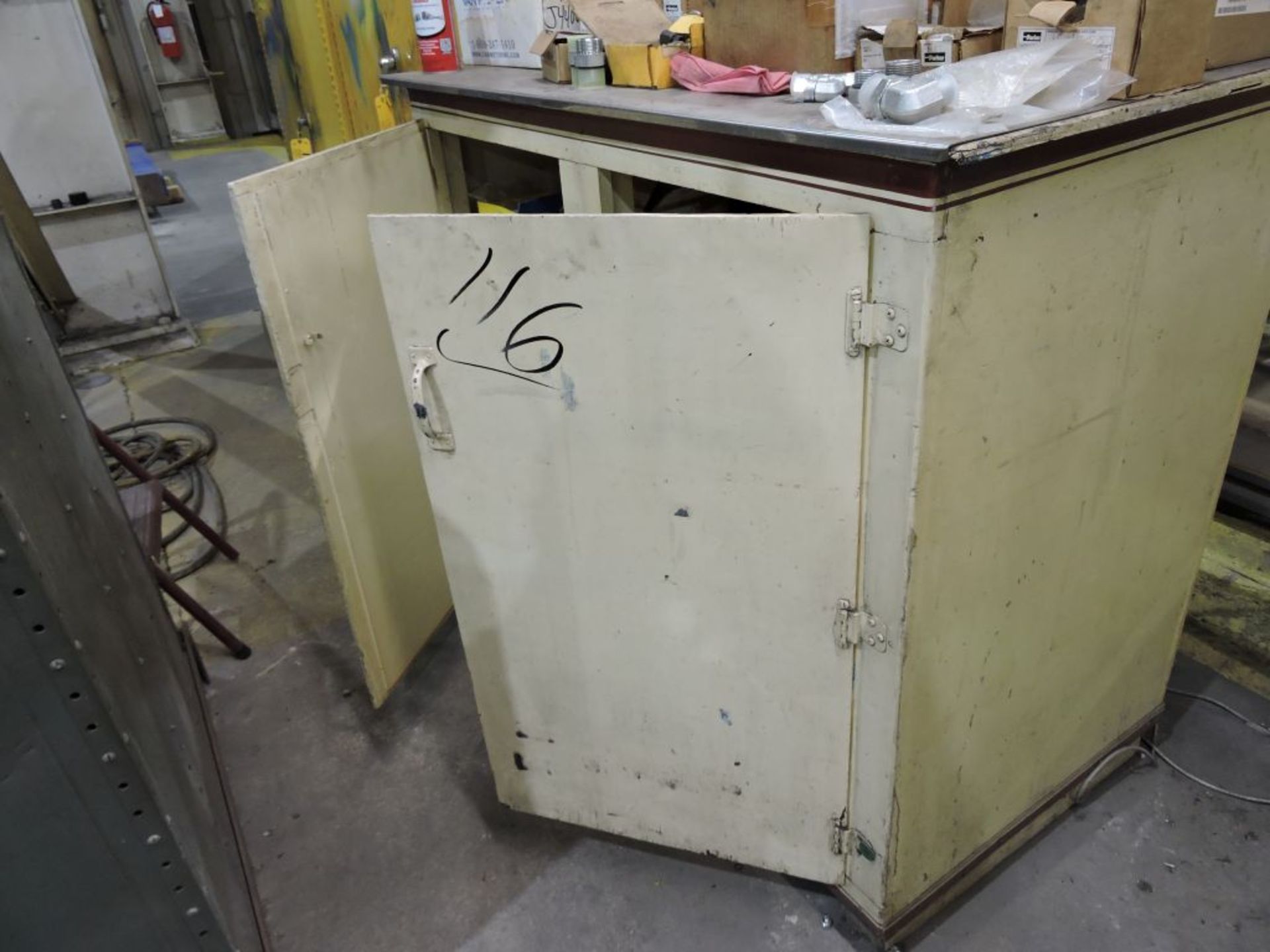 Cabinet w/hydraulic fittings. - Image 2 of 2