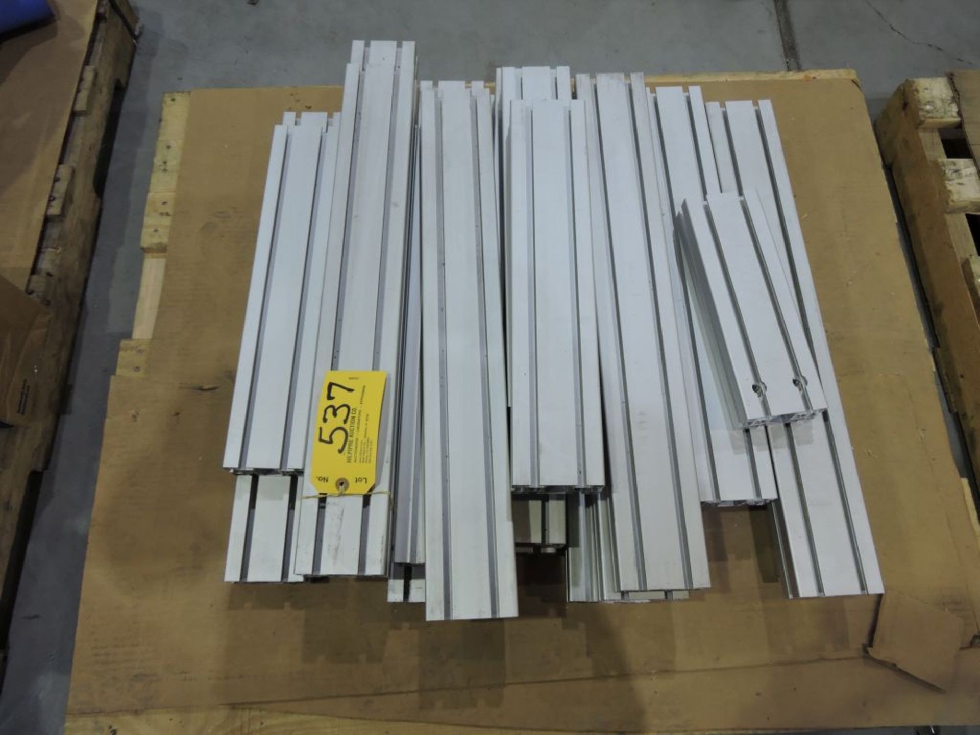 Slotted aluminum 18" & 25" lengths.