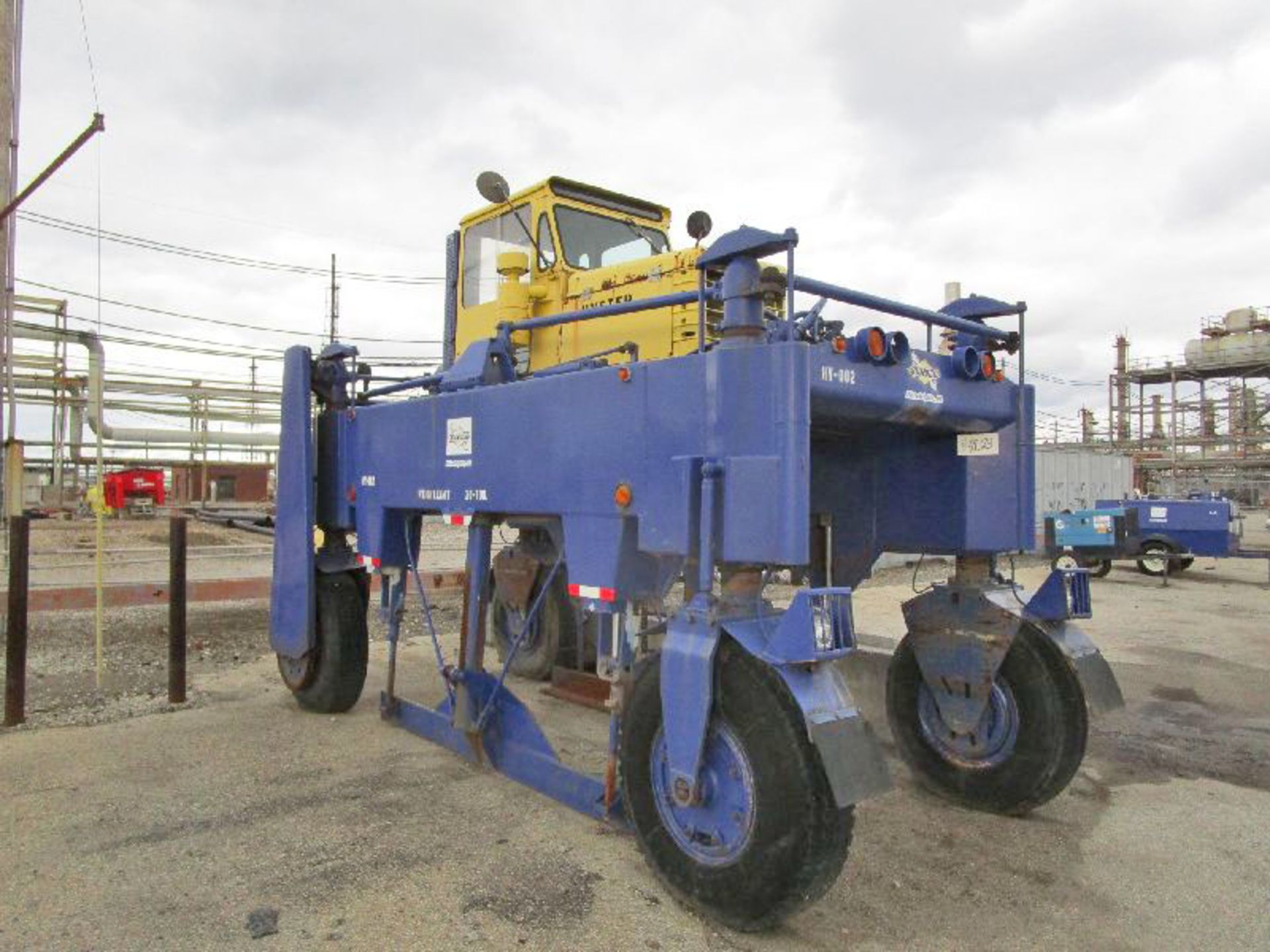 Hyster Model M 200H 10 Ton Saddle Truck