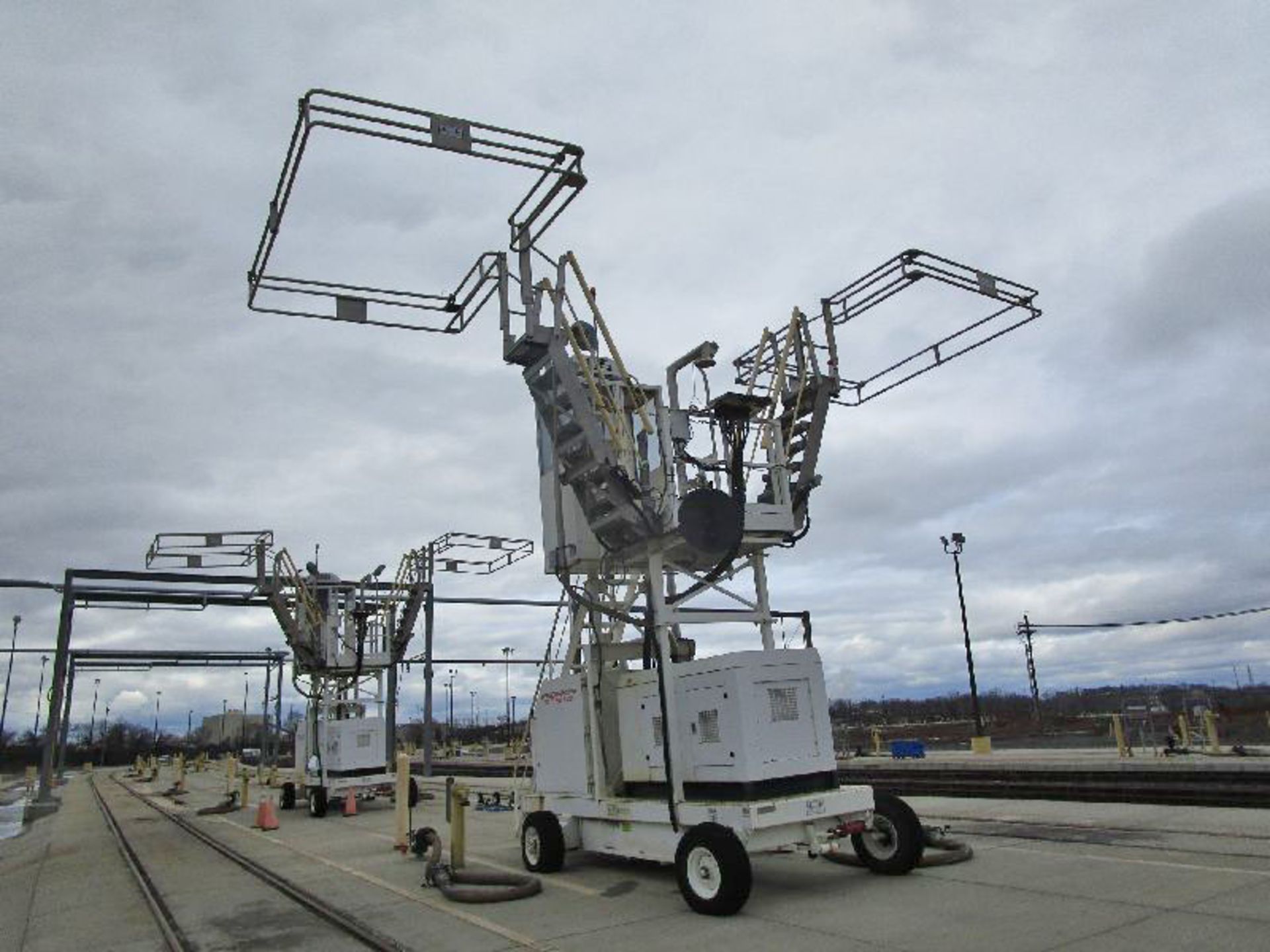 Rail Barge Truck Self Propelled Portable Platform - Image 9 of 14