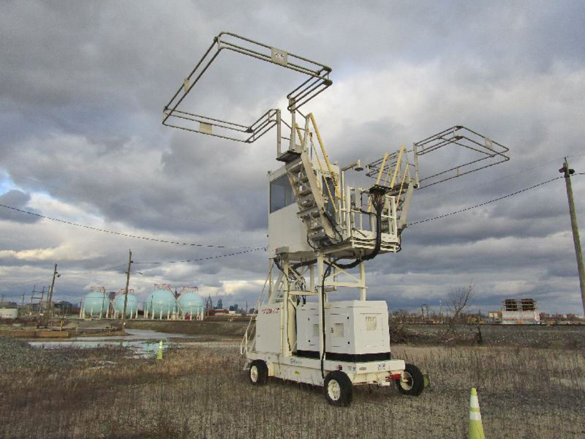 Rail Barge Truck Self Propelled Portable Platform - Image 6 of 9