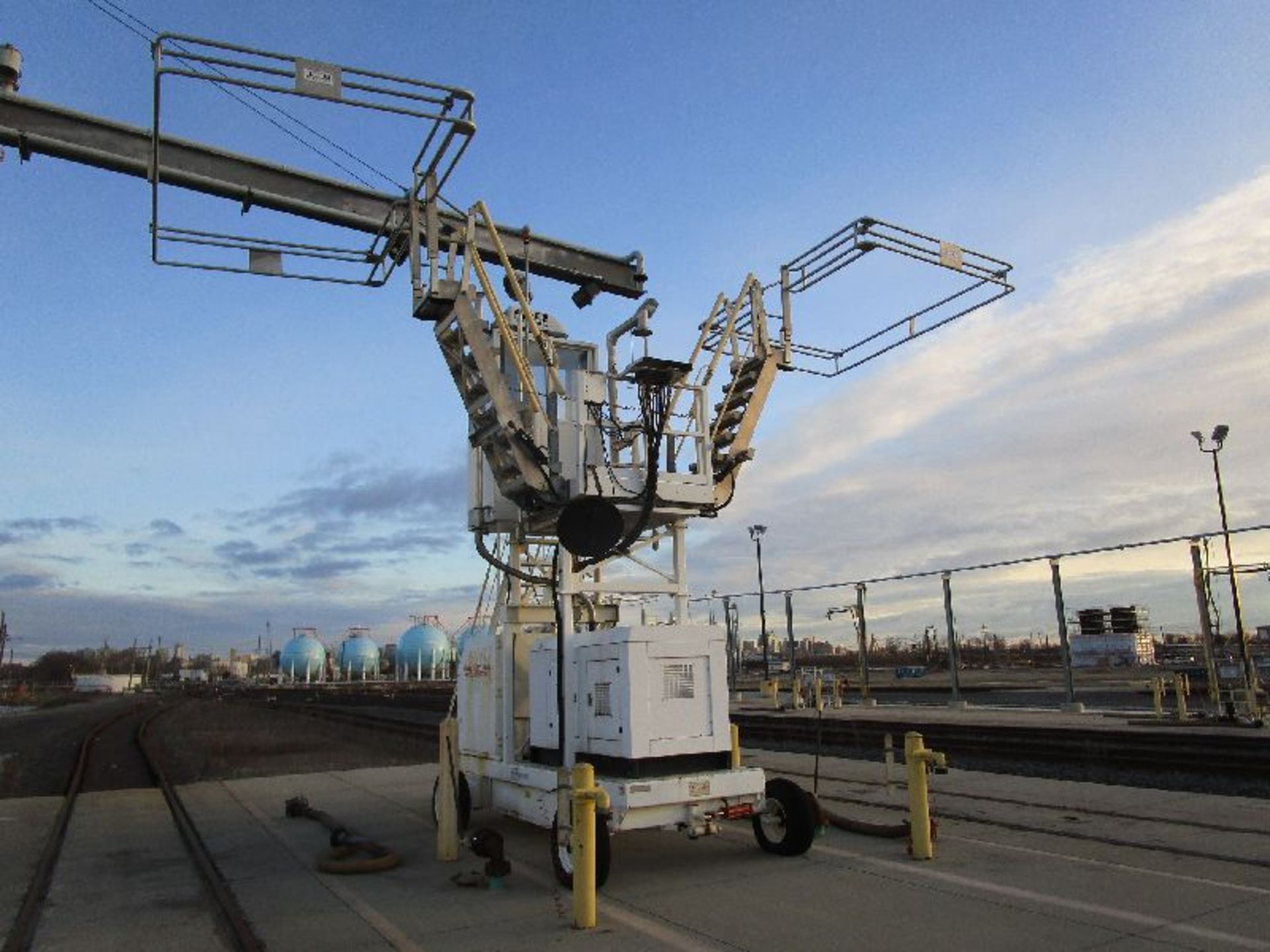 Rail Barge Truck Self Propelled Portable Platform - Image 2 of 9