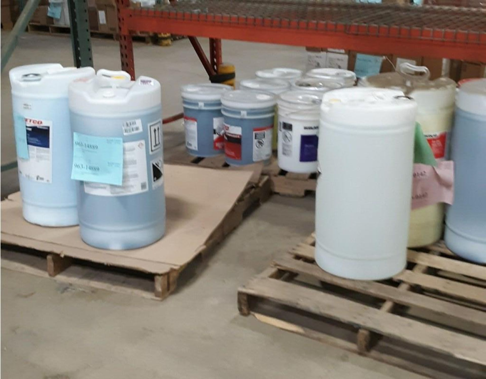 Cleaning Chemical-OVER $145,00 SHOWING WITH OVER 400 LINE ITEMS-(all inventory counts have been prov - Image 4 of 53