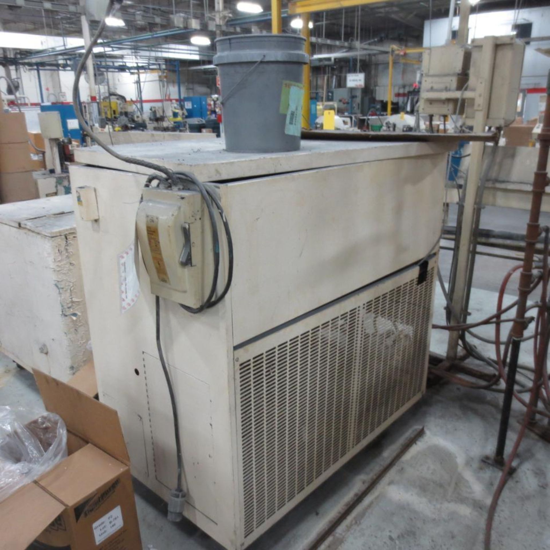 NRM 2 1/2 Rubber Extruder, Ratio 30, Year 1976, with Thorson Mccosh Mdl. TD90 Dryer and Chiller, S/N - Image 6 of 11
