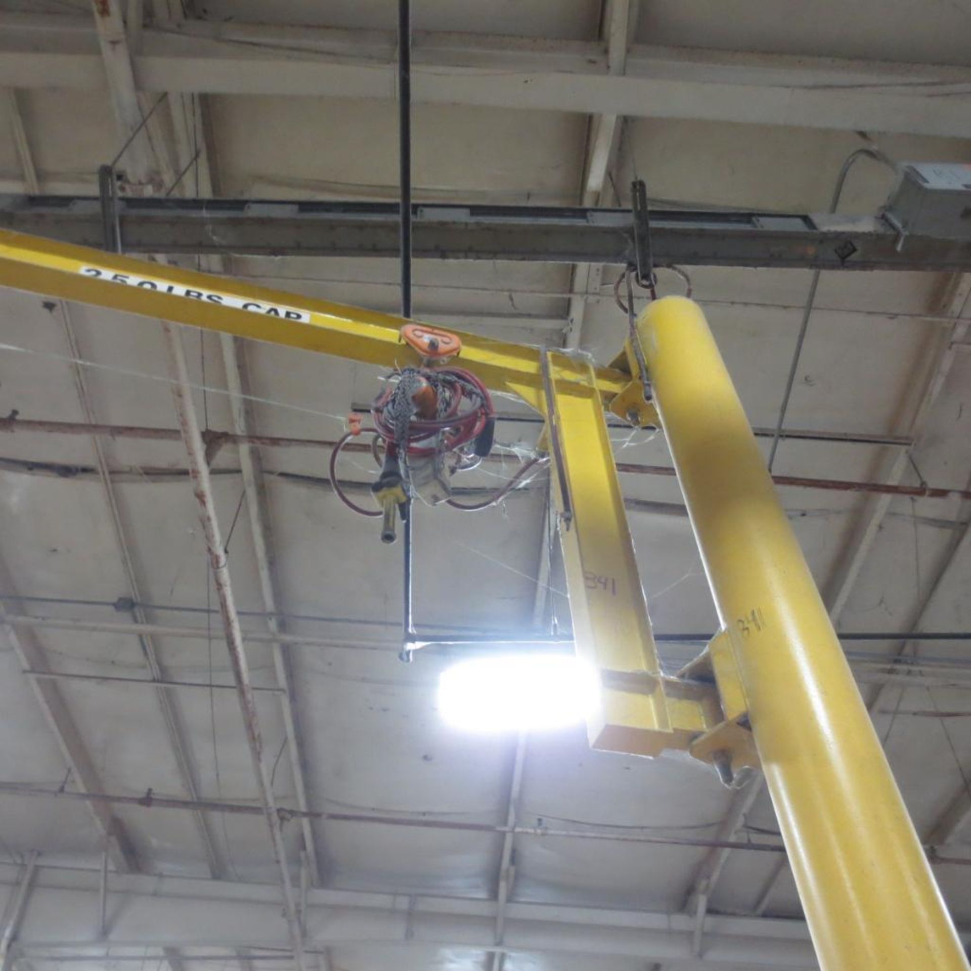 Apx. 16' Tall X 7' Jib With Air Hoist - Image 2 of 2
