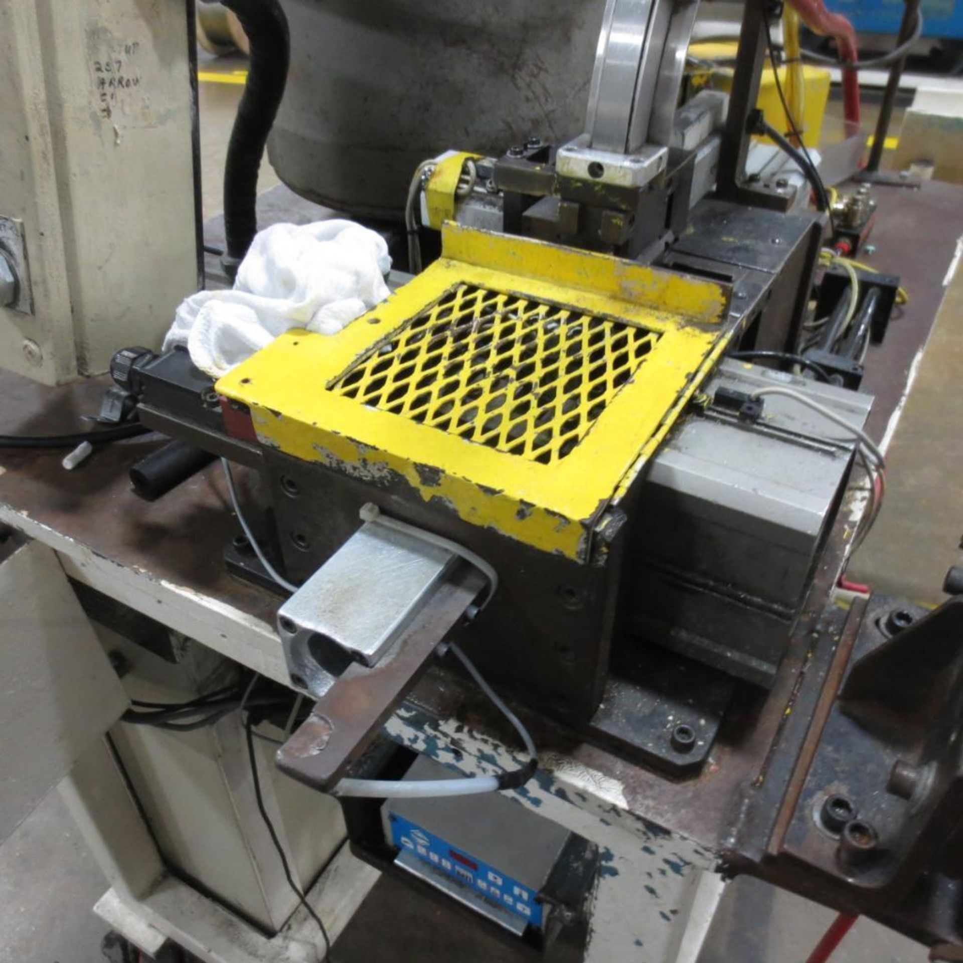 Proof Load Tester, Multi Head Press, 2 Plastic End Fitting Machine - Bild 9 aus 11