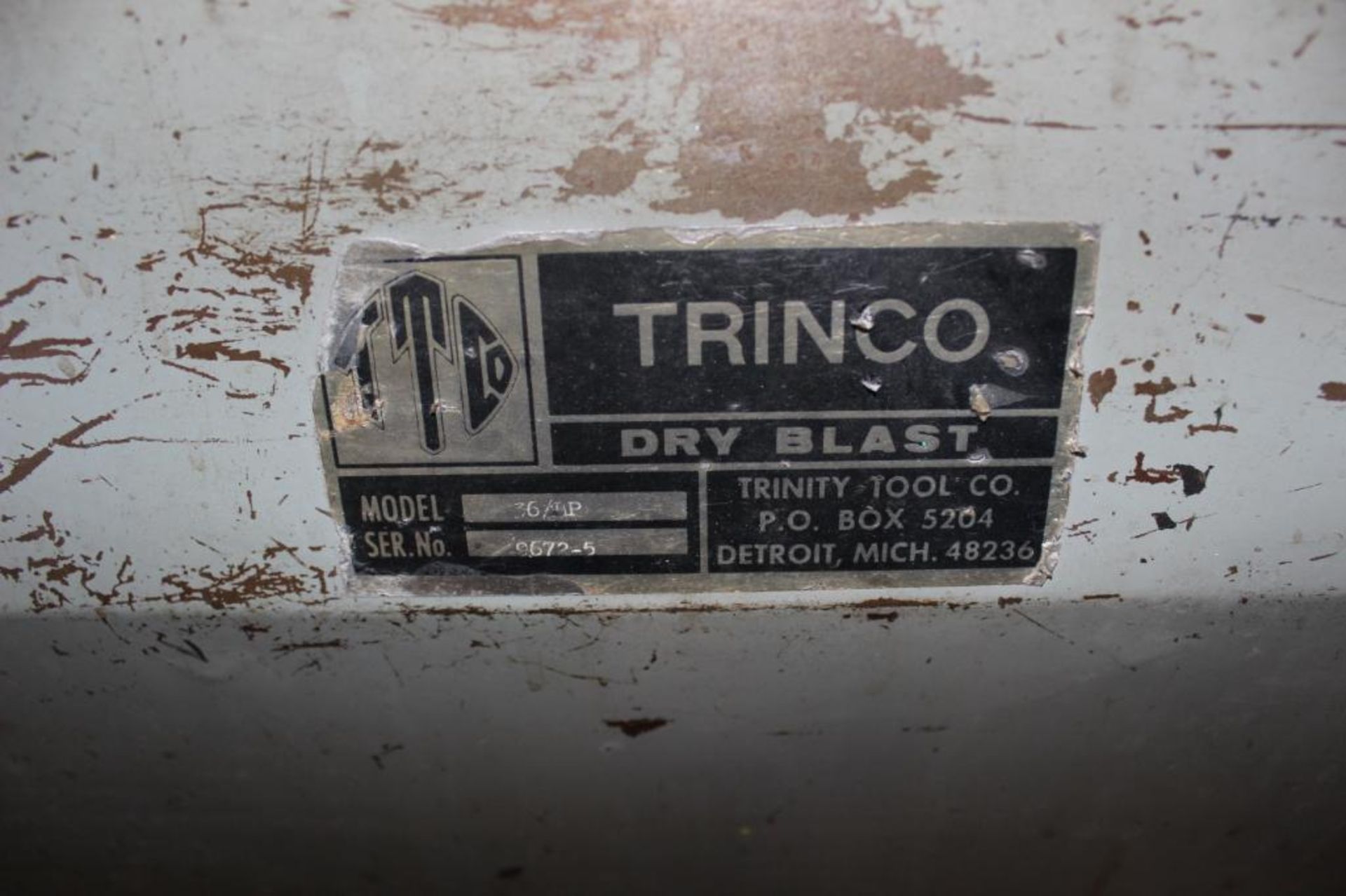 Trinco Model 36/BP Dual Reach-In Shot Blast Station - Image 2 of 4
