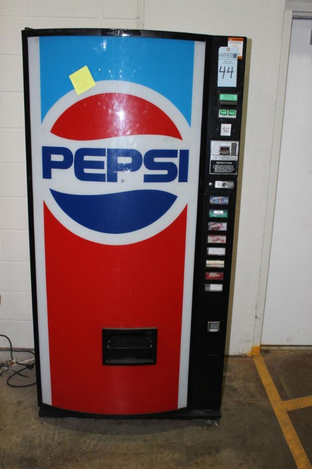 Vending Machine, 8-Selection Refrigerated Upright Liquid Vending Machine w/Dollar Bill & Coin Operat