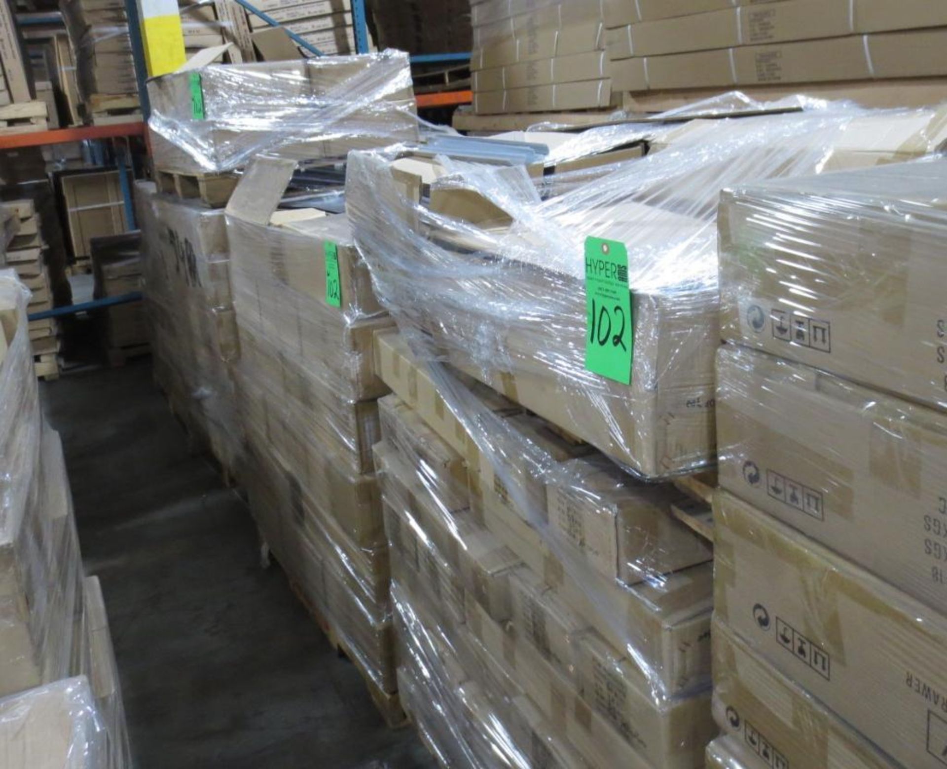 Appx 80 Boxes of Trim 200579, Appx 60 Boxes Liners 22,40 X 15.30" 2000576, Appx 36 Boxes Liners 100