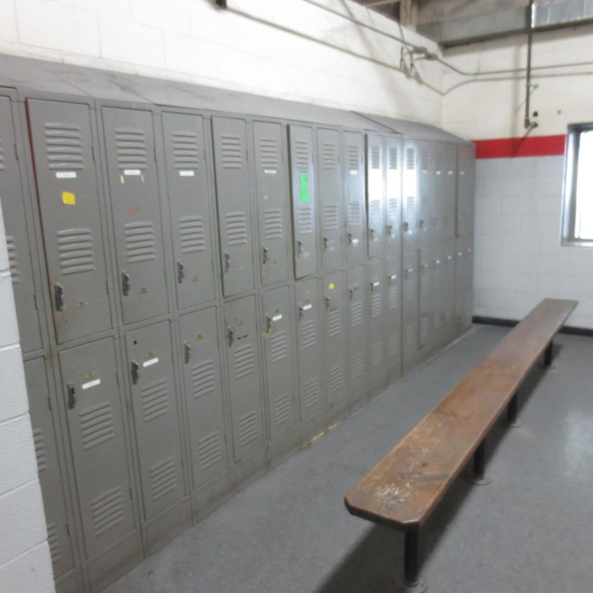 80 Door Locker Unit with Benches - Image 2 of 3