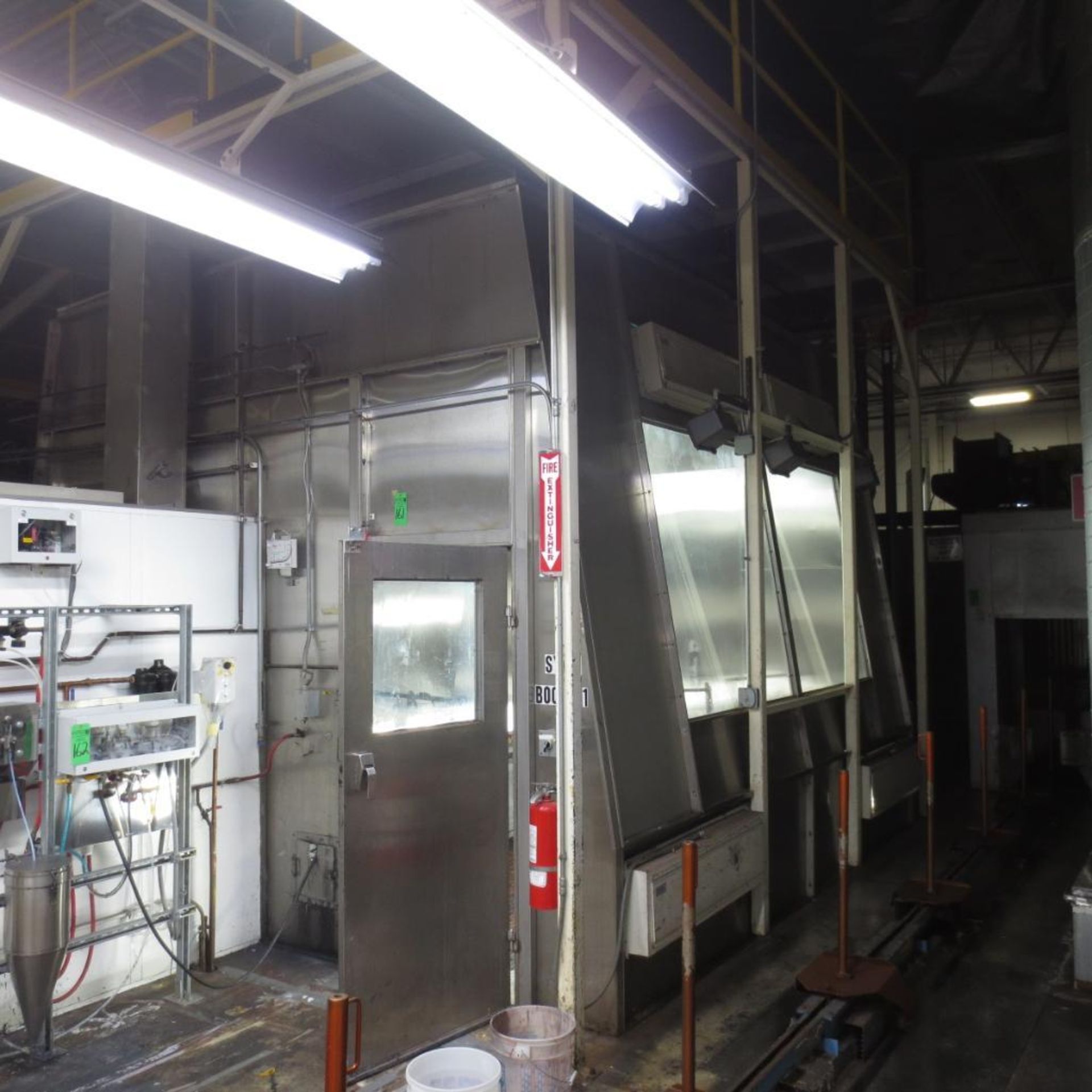 SS Spray Booth **No Ductwork is included in this lot** **This lot is Subject to the Bulk Bid Lot 158