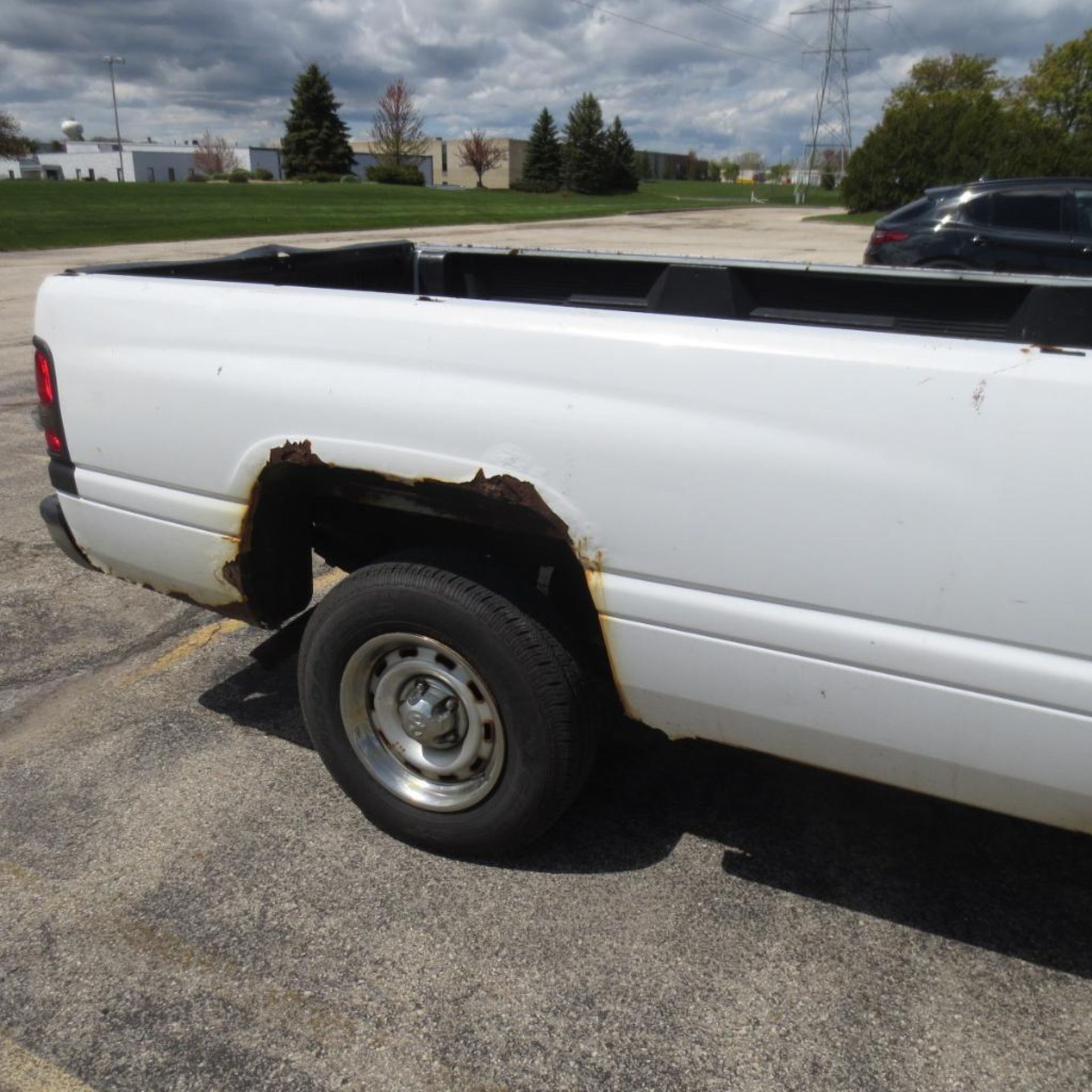 Dodge Ram 1500 Standard Cab Pickup Truck Vin: 1B7HC16Y0WS744787 (1998), 5.2L V-8, A/T, 124,739 Miles - Image 6 of 29