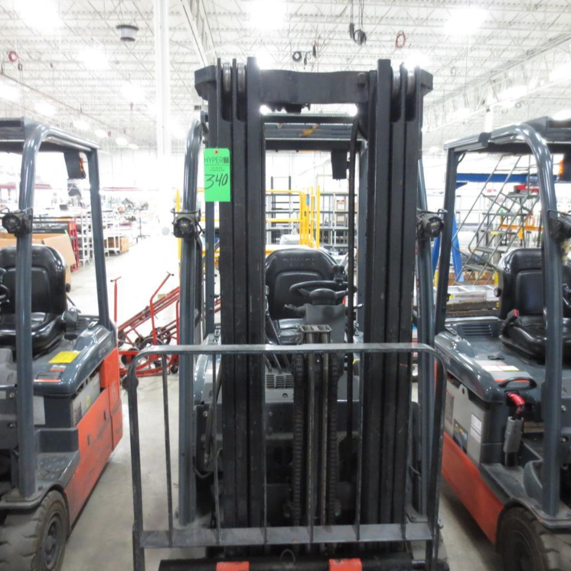 Toyota 2550 LB Cap. Fork Lift, Side Shift, Model 8FBE15U, 36V, 42" Forks, 3 Stage Mast, HR 4789.6, S - Image 3 of 9