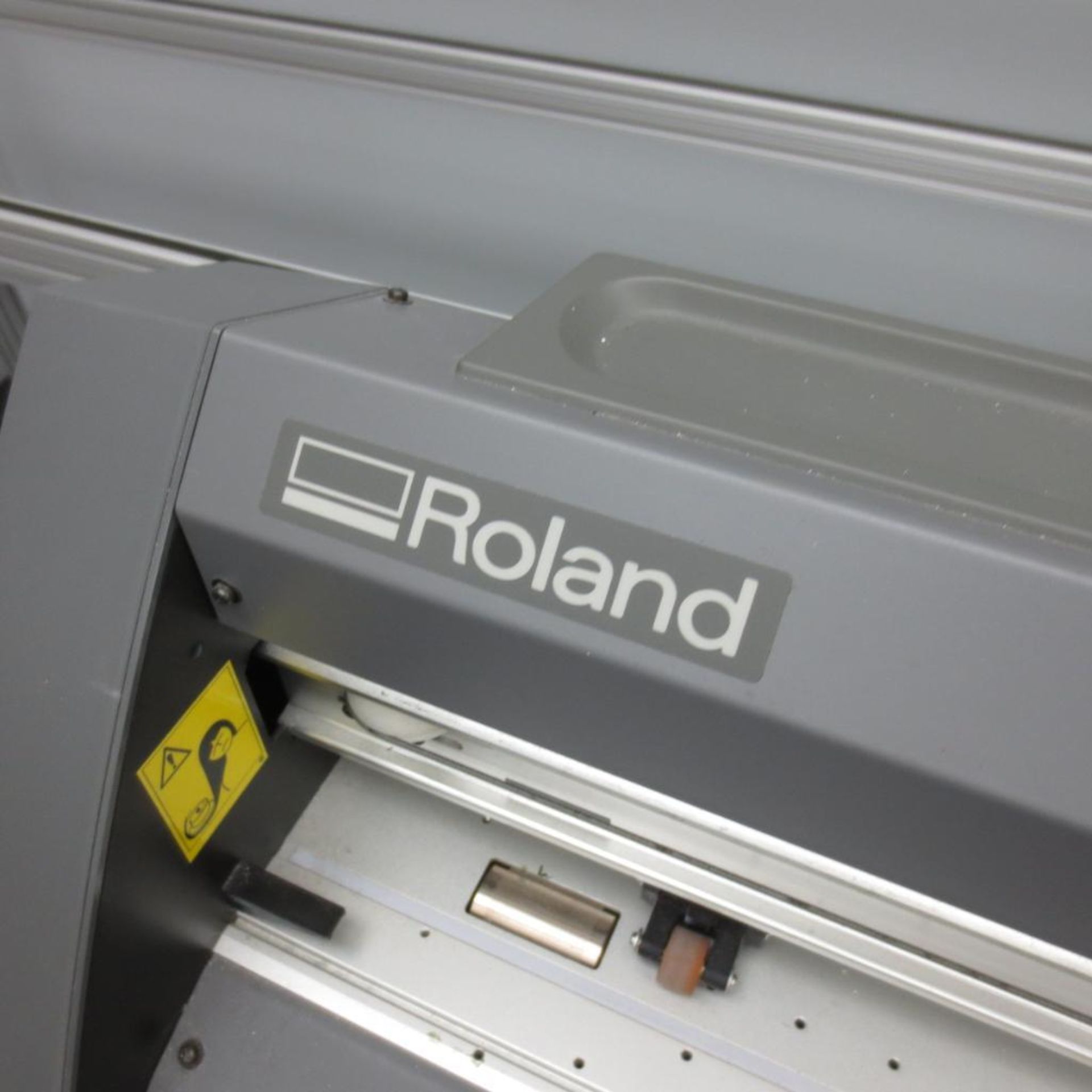 Roland Camm-1pro Plotter Model CX-300 S/N ZPD0182.**Lot Located at 2395 Dakota Drive, Grafton, WI 53 - Image 3 of 4