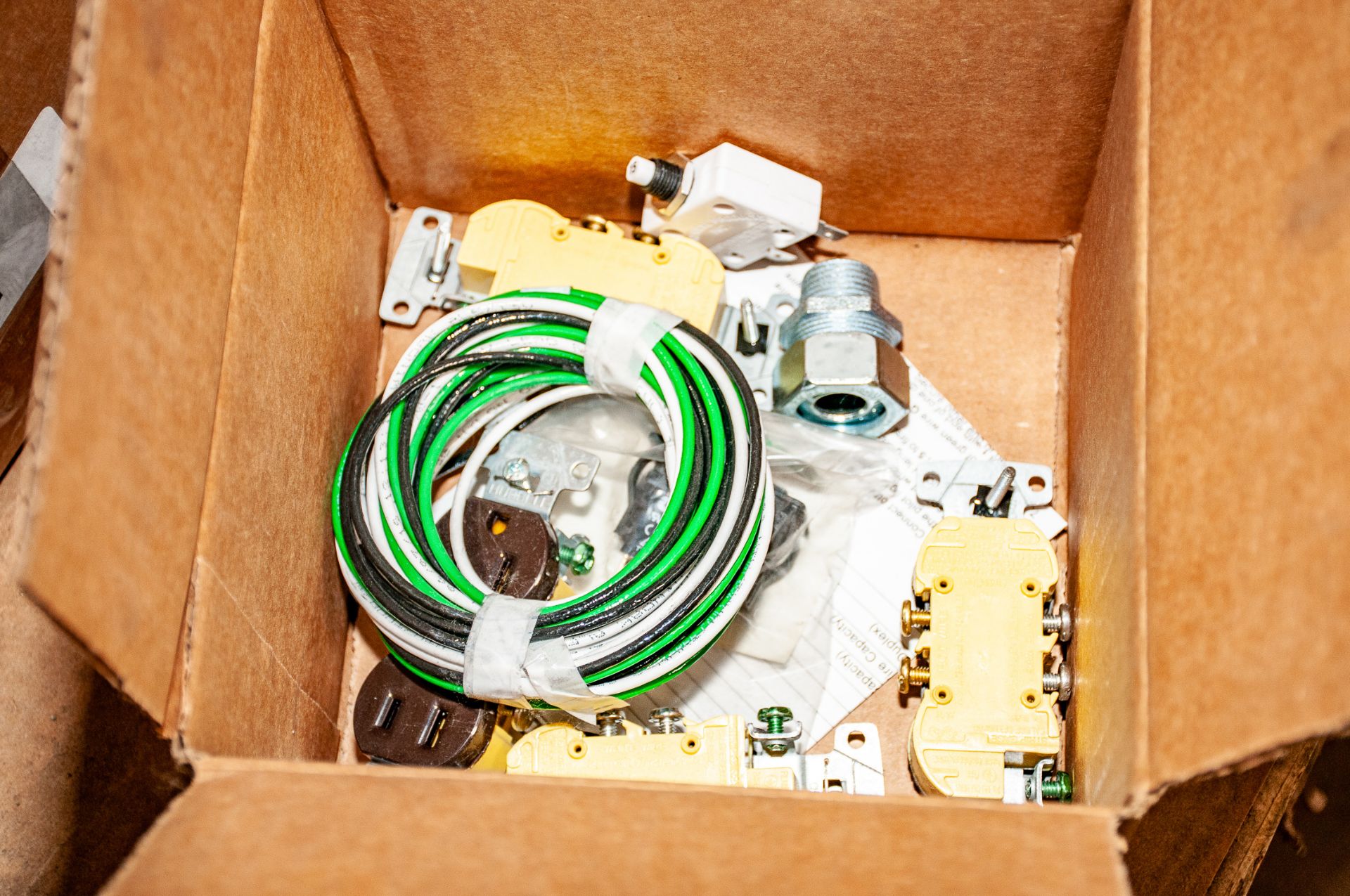 Electrical Components - Image 4 of 5