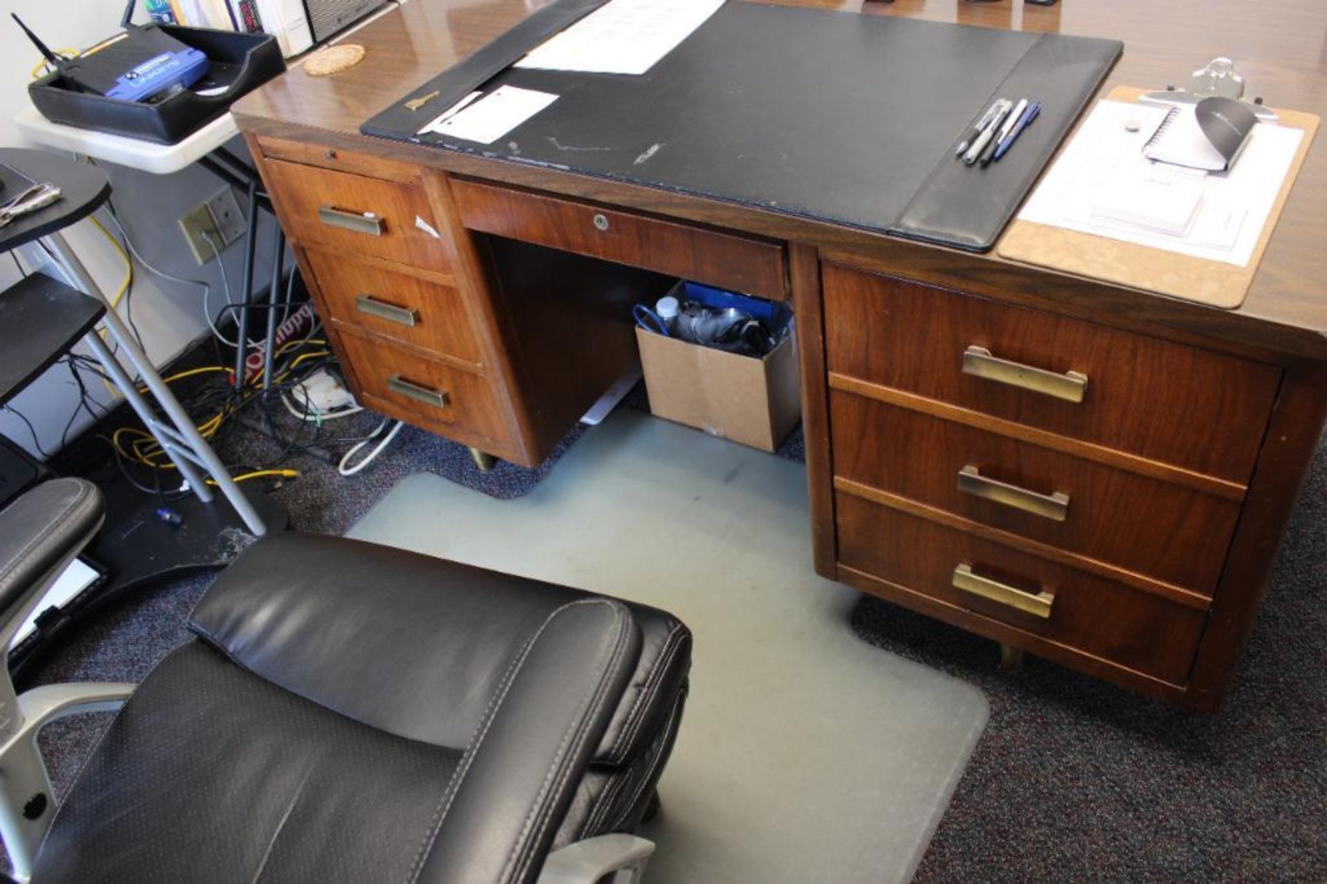 2 offices includes 3 desks, 6 chairs, 2- 4 drawer file cabinets & Dell monitors - Image 6 of 10