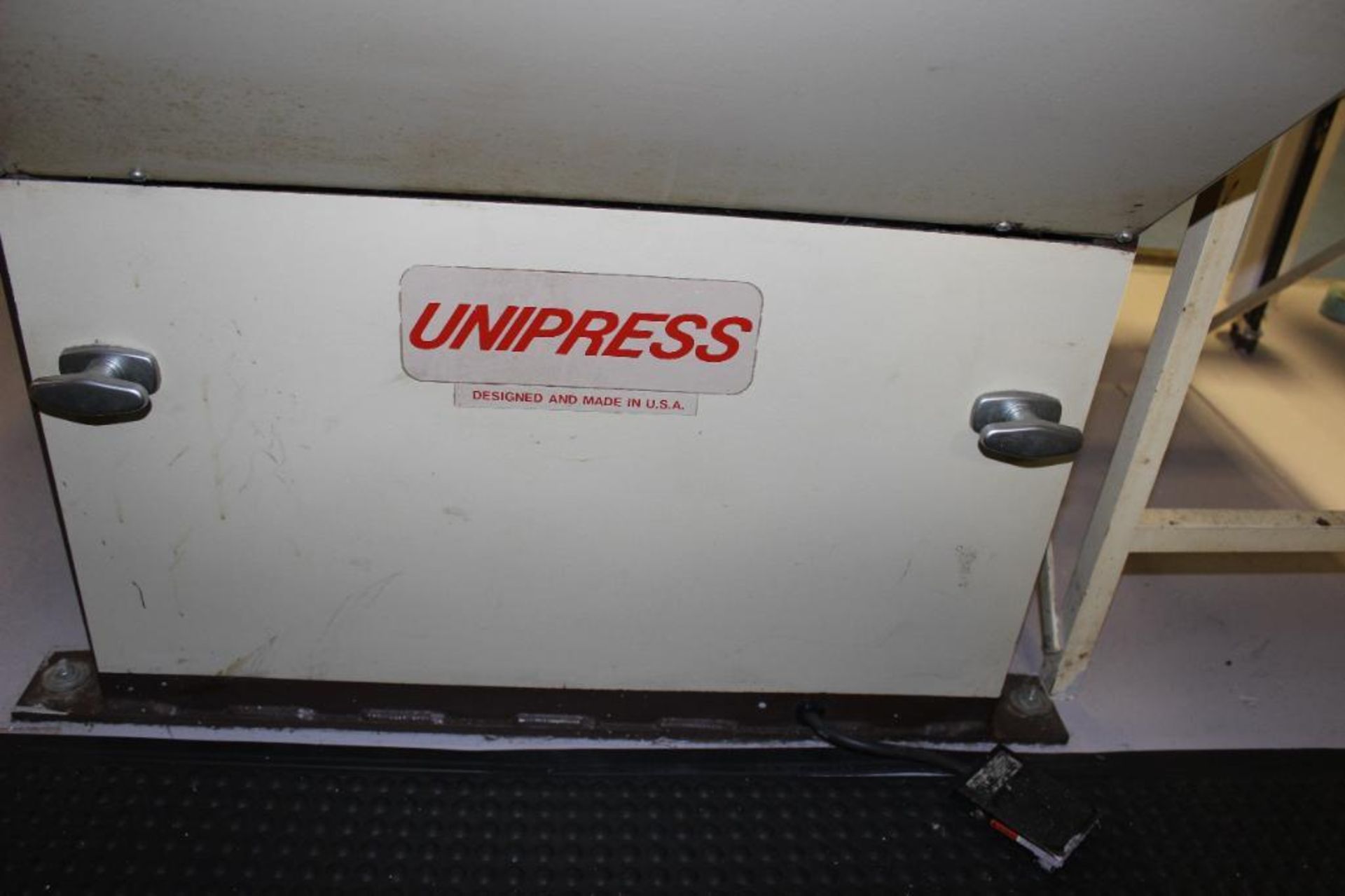 Unipress model ABS duo steam station s/n 9215054 - Image 2 of 5