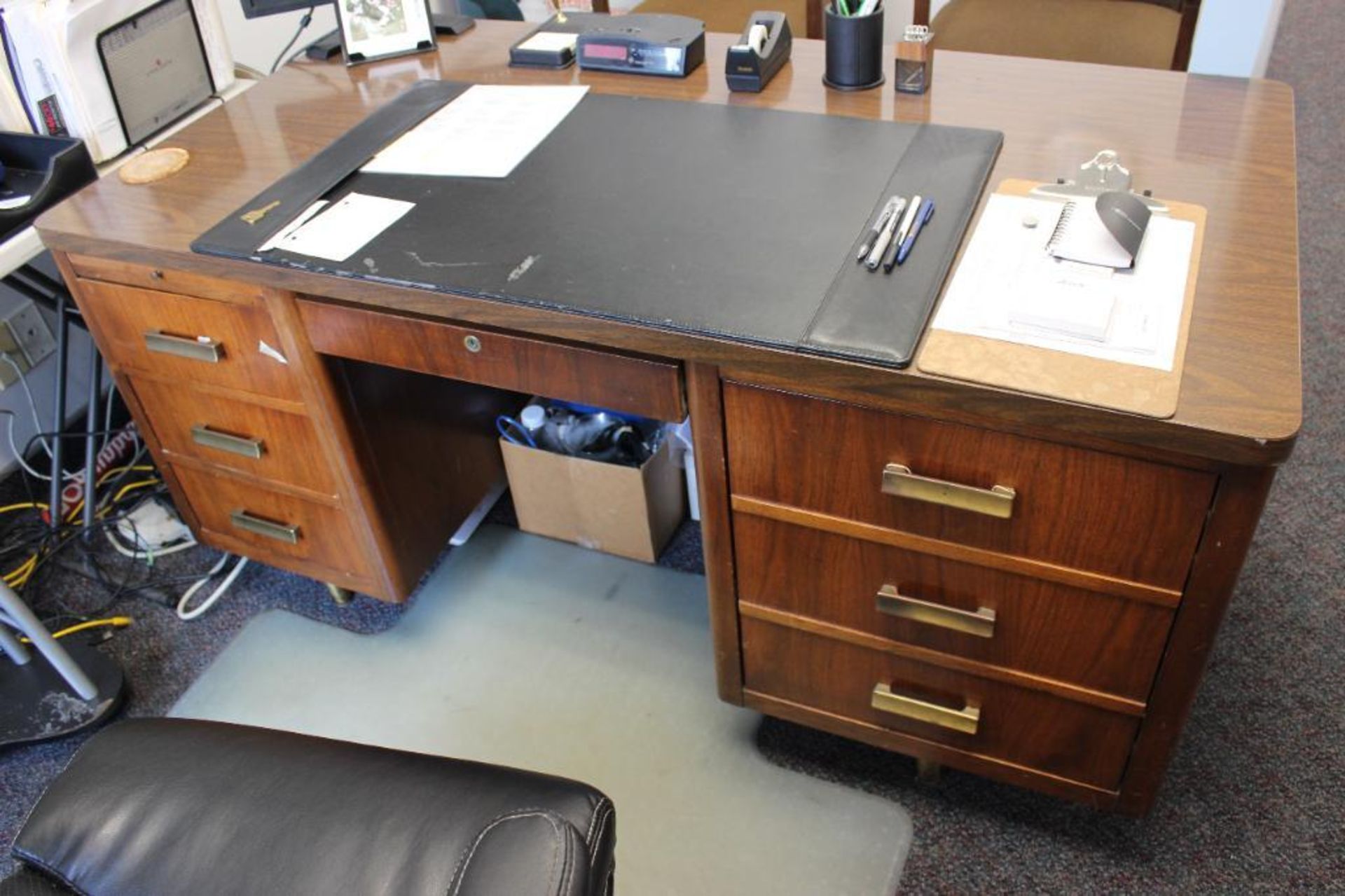 2 offices includes 3 desks, 6 chairs, 2- 4 drawer file cabinets & Dell monitors - Image 3 of 10