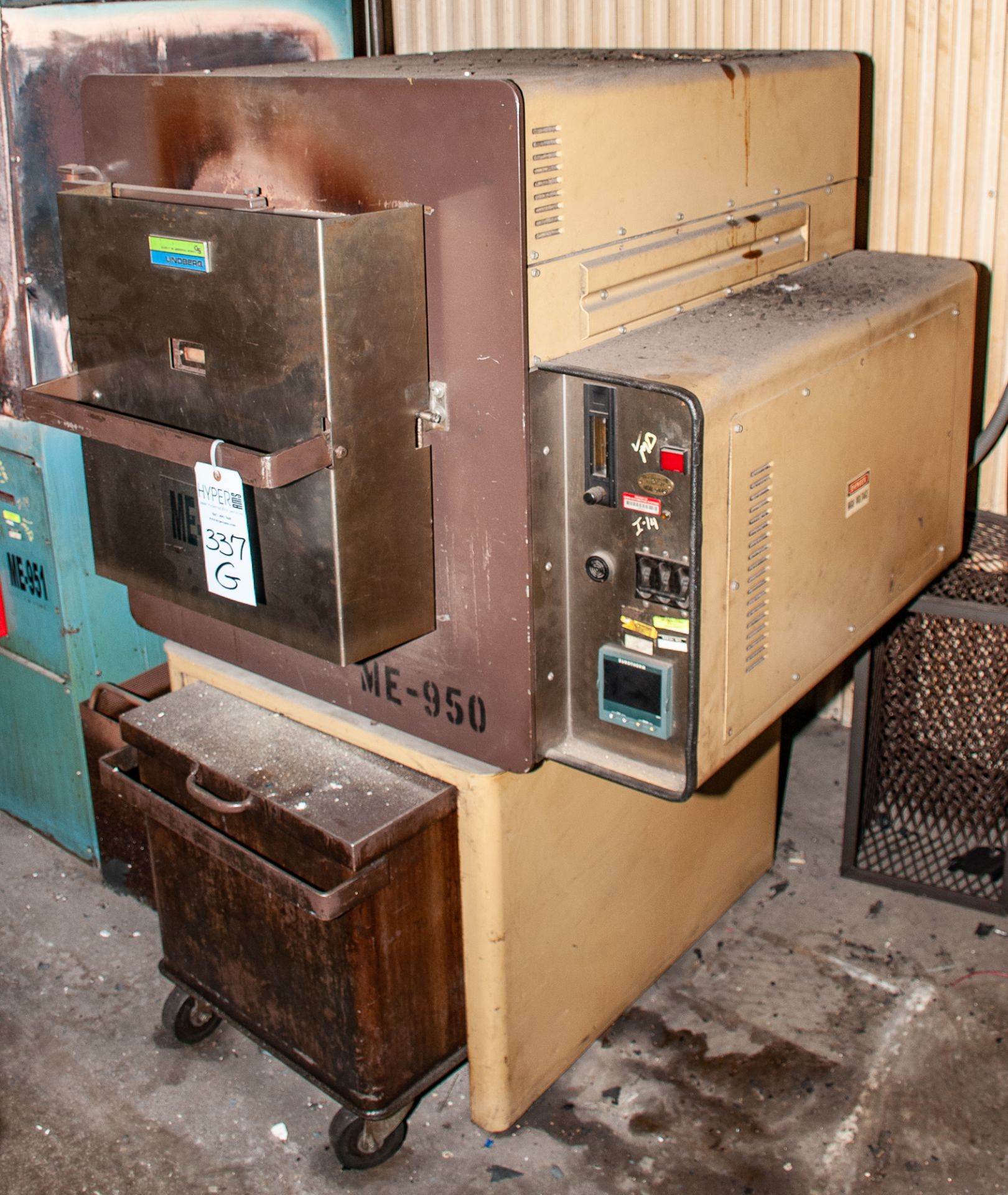 Lindberg Type II-SCMT-8188-25A Electric Furnace, s/n 868538, 230v 1ph, Max. Temp 2500F, Approx 8 1/2