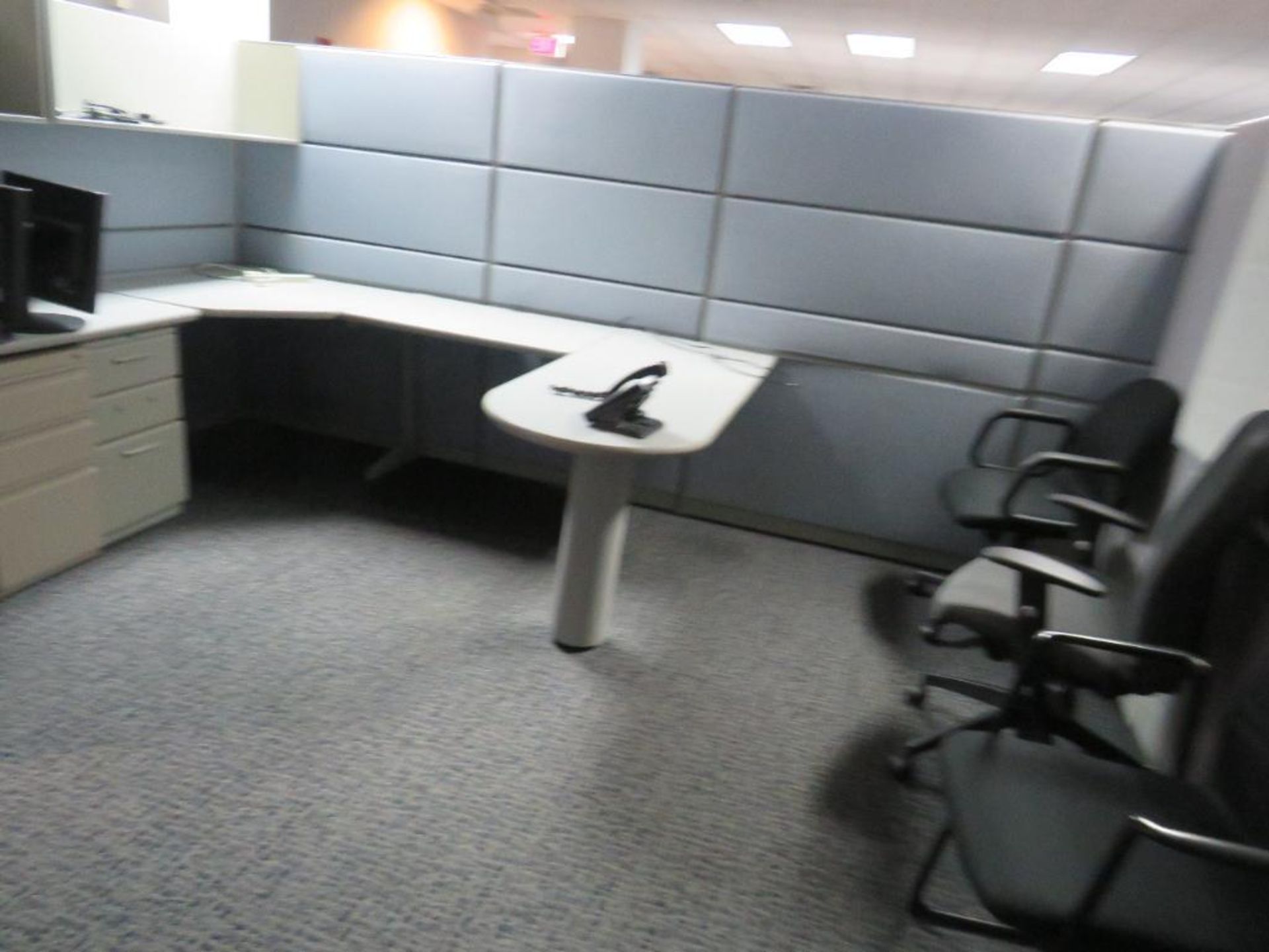 Lot c/o: Appx 6,400 Sq Ft of Cubicles (4000 Sq Ft of 67" High & 2400 Sq Ft of 53" High), Appx 57 Off - Image 8 of 23