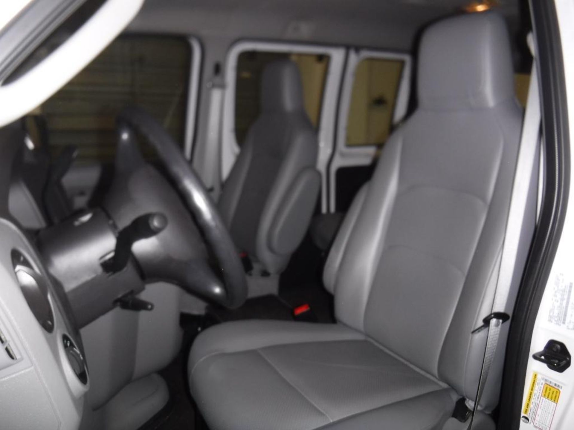 2014 Ford E-350 4-Door Passenger Van - Image 5 of 8