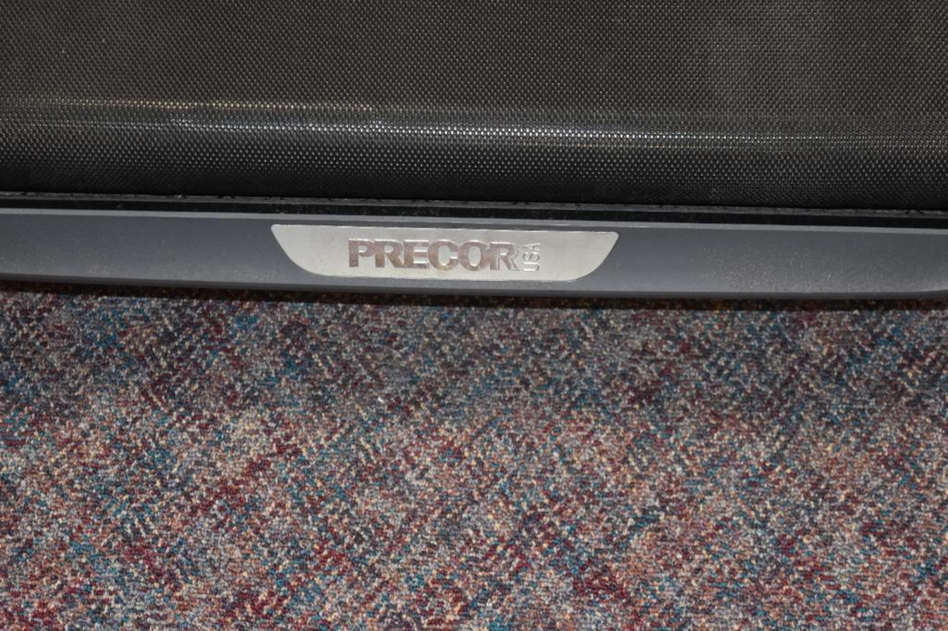 Precor 946i Precision Low-Impact Treadmill S/N: A925E02130001 - Image 4 of 9