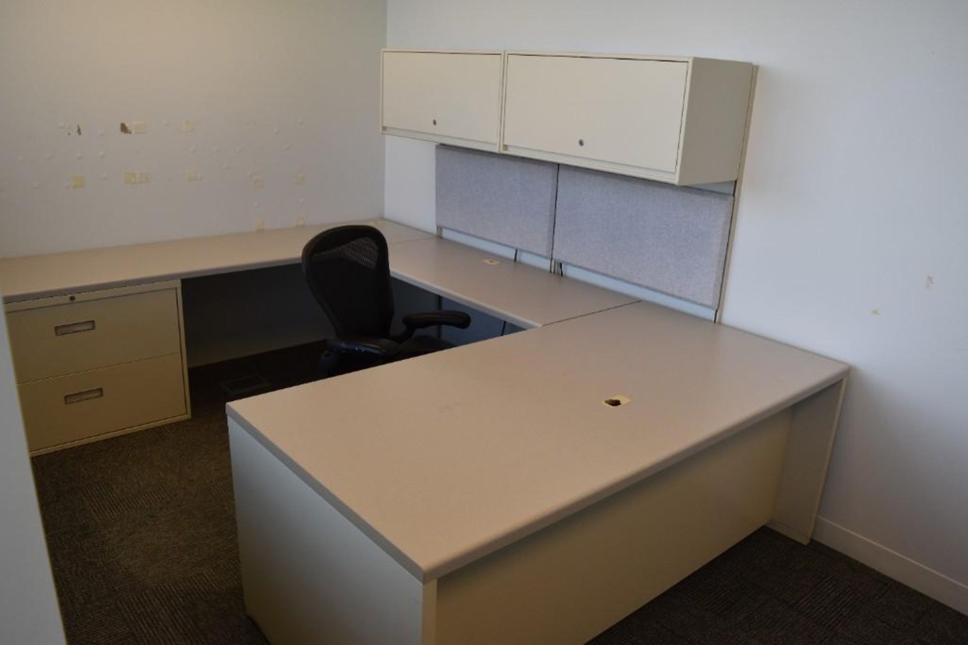 Lot c/o: (26) Assorted Office Suites - Relocated for ease of removal - Image 66 of 106